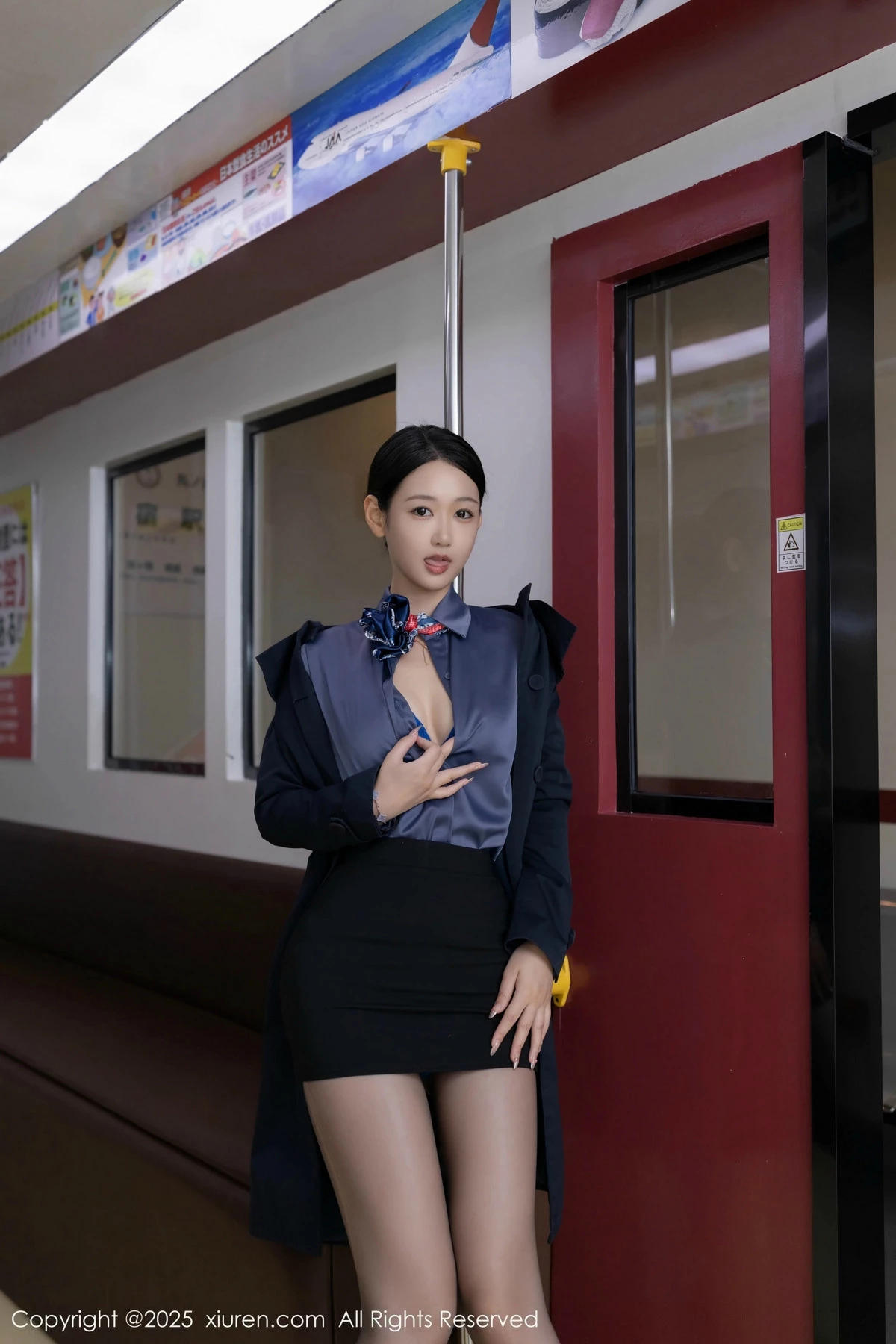 [[XiuRen秀人网]秀人网]No.9824_模特唐安琪性感深色空姐制服露蓝色蕾丝内衣秀曼妙身姿诱惑写真83P