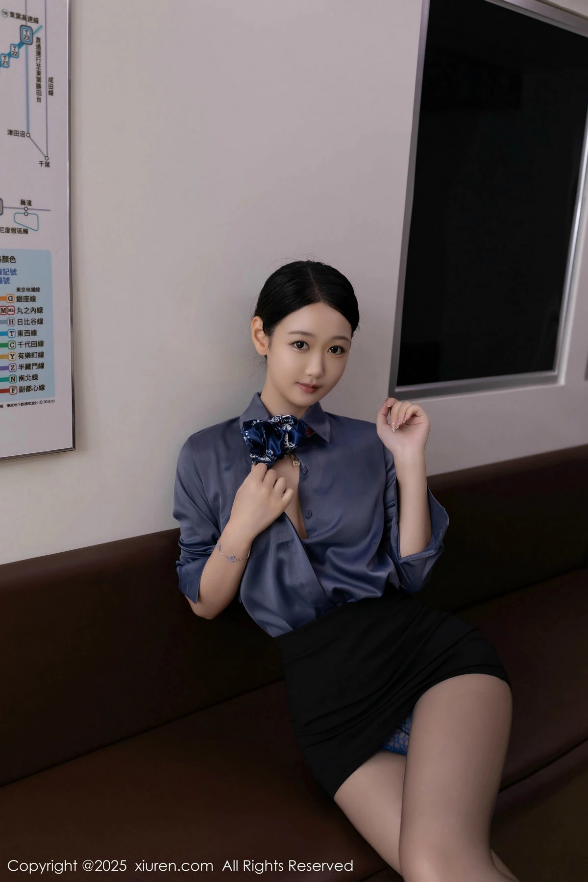 [[XiuRen秀人网]秀人网]No.9824_模特唐安琪性感深色空姐制服露蓝色蕾丝内衣秀曼妙身姿诱惑写真83P