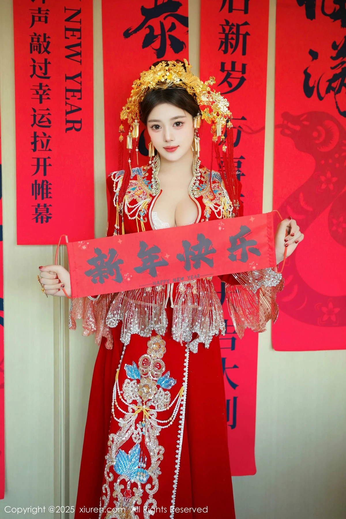 [[XiuRen秀人网]秀人网]No.9823_模特蛋蛋宝新年主题性感红色新娘装露白色内衣秀丰腴身材诱惑写真79P