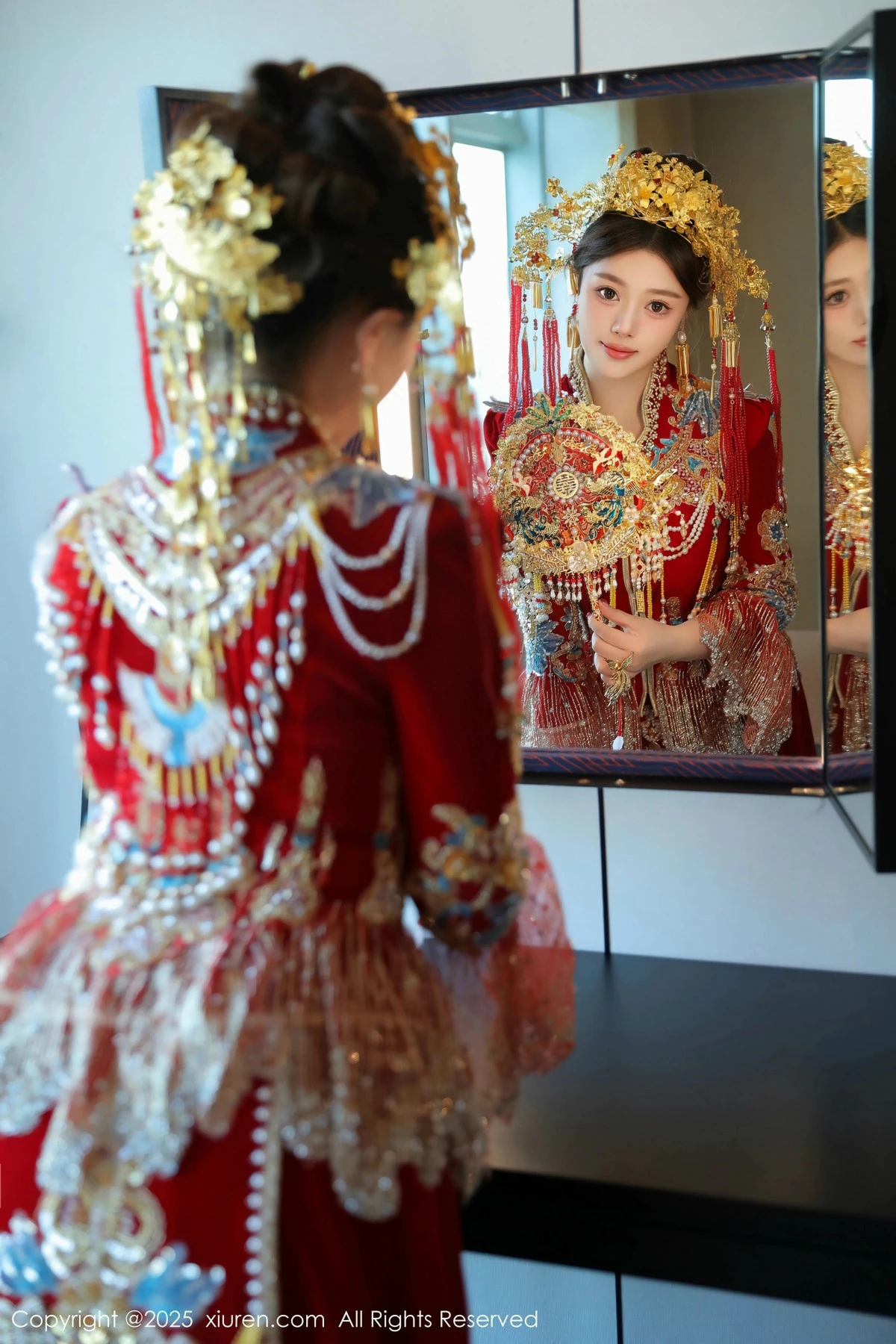 [[XiuRen秀人网]秀人网]No.9823_模特蛋蛋宝新年主题性感红色新娘装露白色内衣秀丰腴身材诱惑写真79P