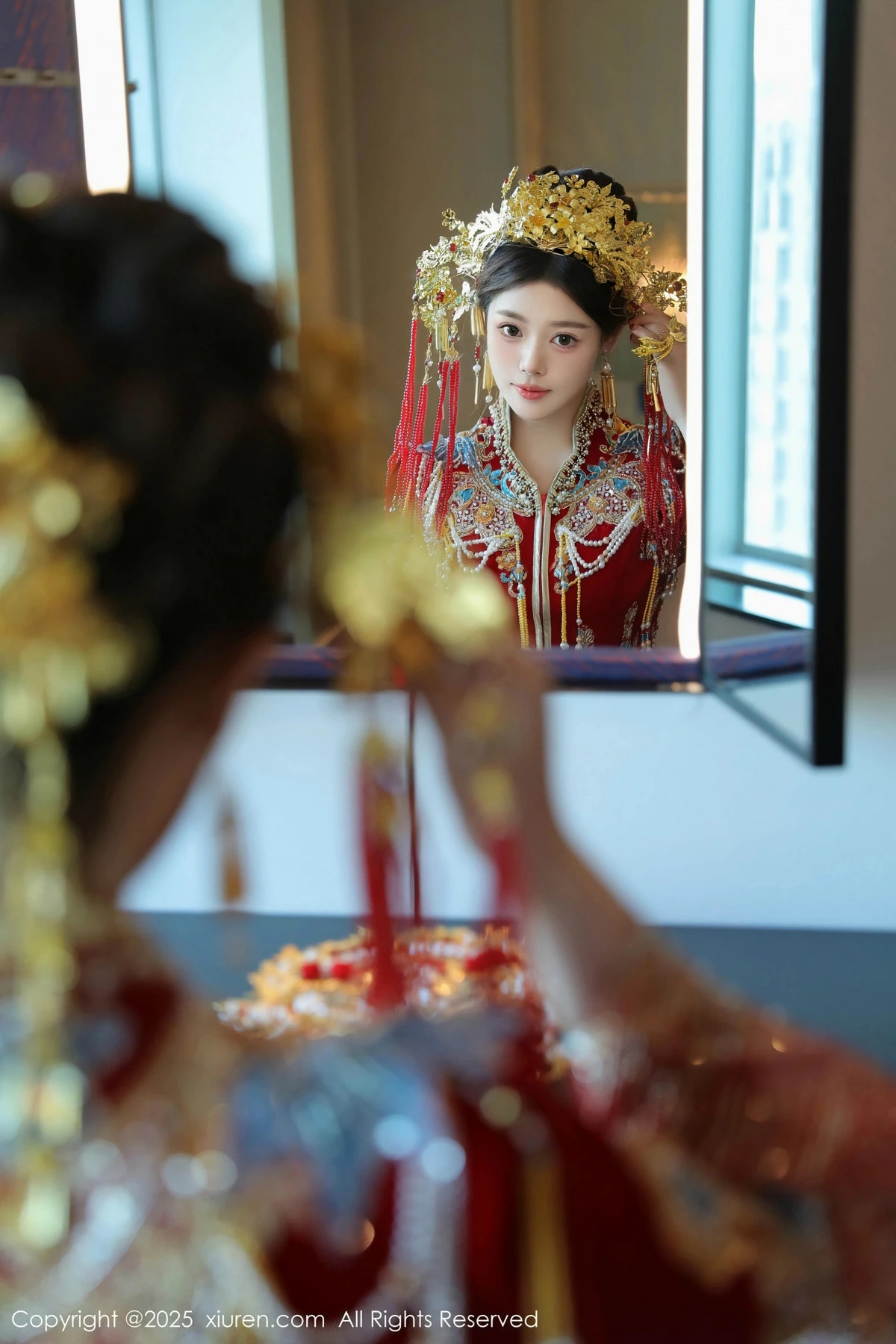 [[XiuRen秀人网]秀人网]No.9823_模特蛋蛋宝新年主题性感红色新娘装露白色内衣秀丰腴身材诱惑写真79P