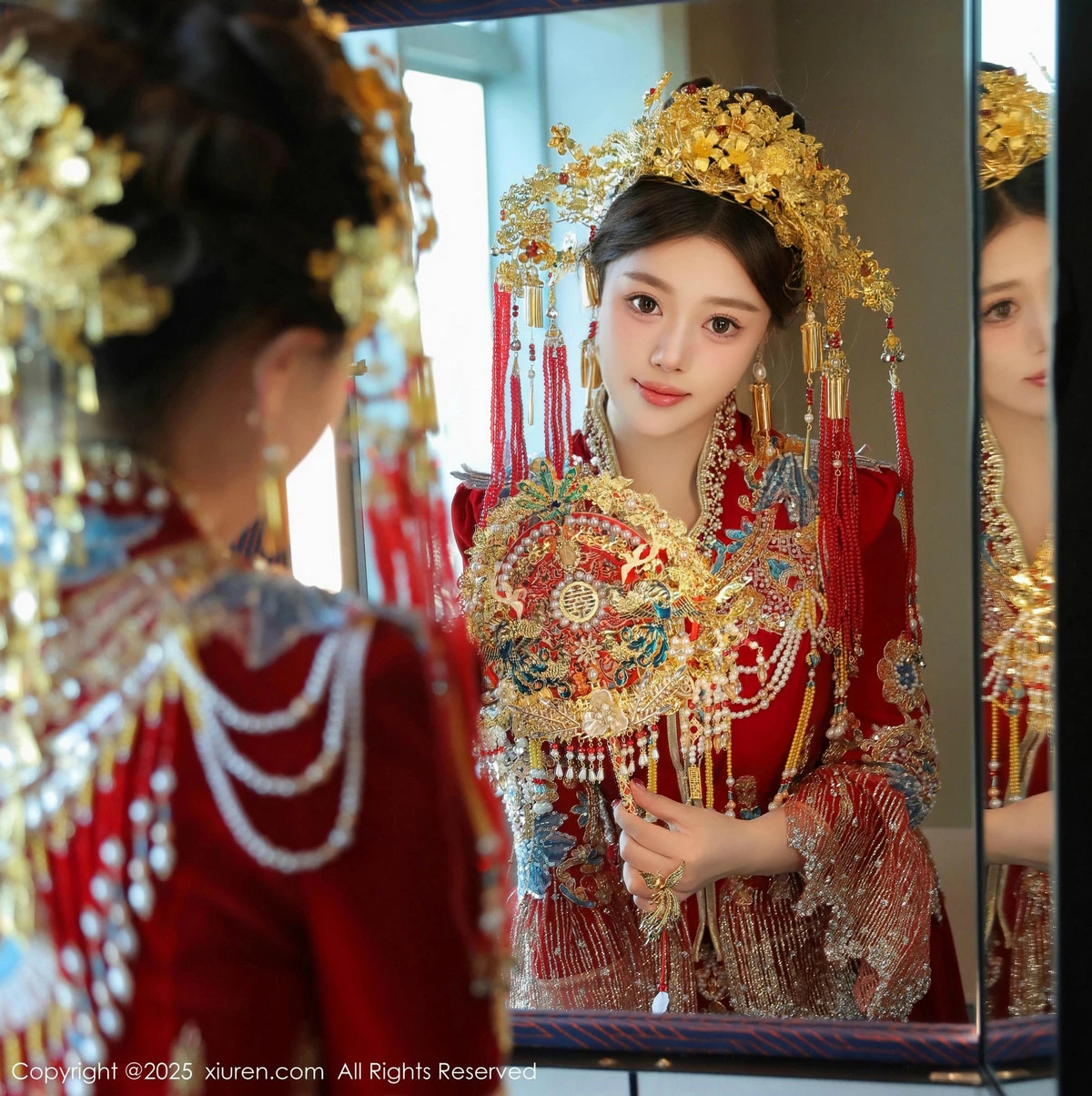 [[XiuRen秀人网]秀人网]No.9823_模特蛋蛋宝新年主题性感红色新娘装露白色内衣秀丰腴身材诱惑写真79P