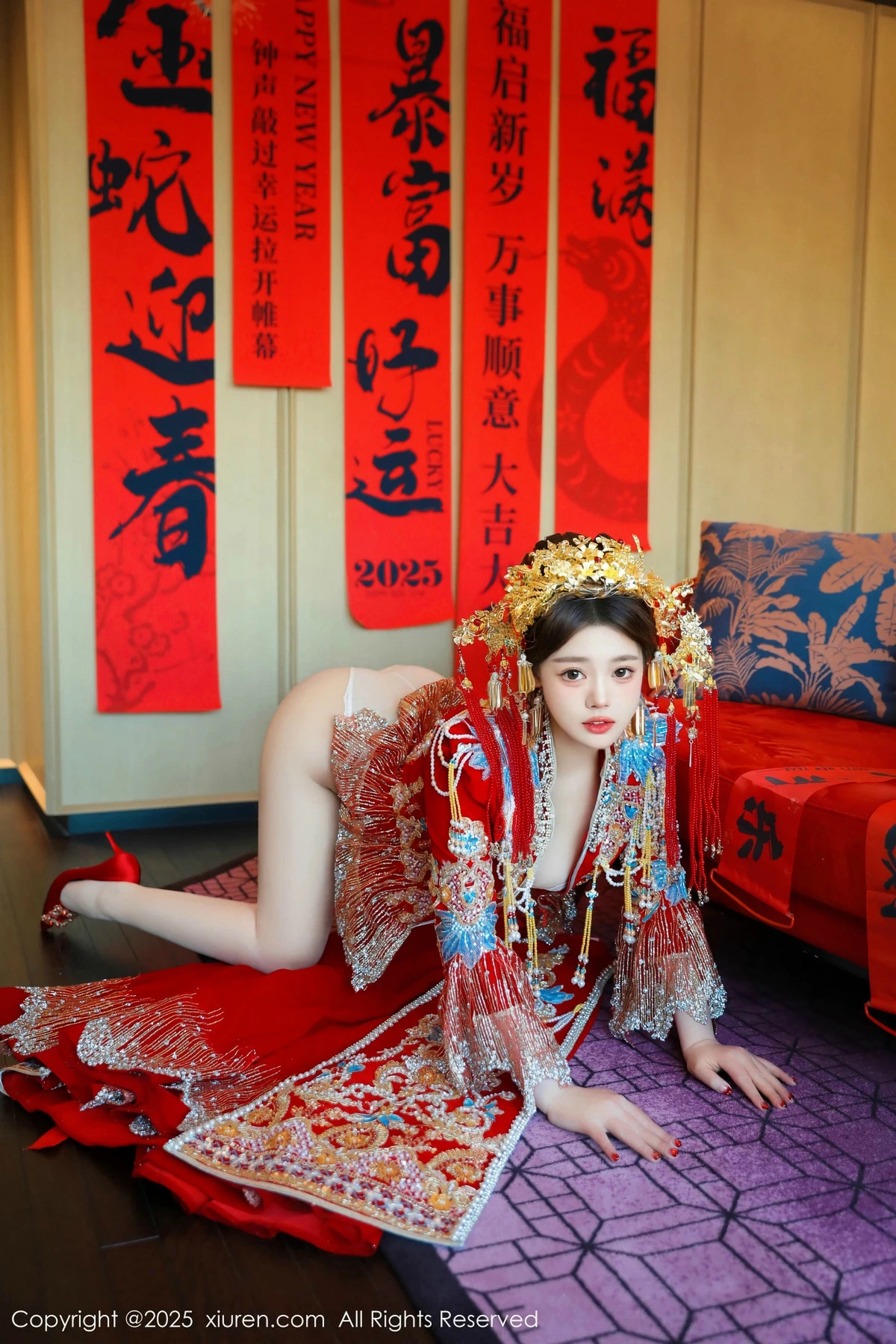 [[XiuRen秀人网]秀人网]No.9823_模特蛋蛋宝新年主题性感红色新娘装露白色内衣秀丰腴身材诱惑写真79P