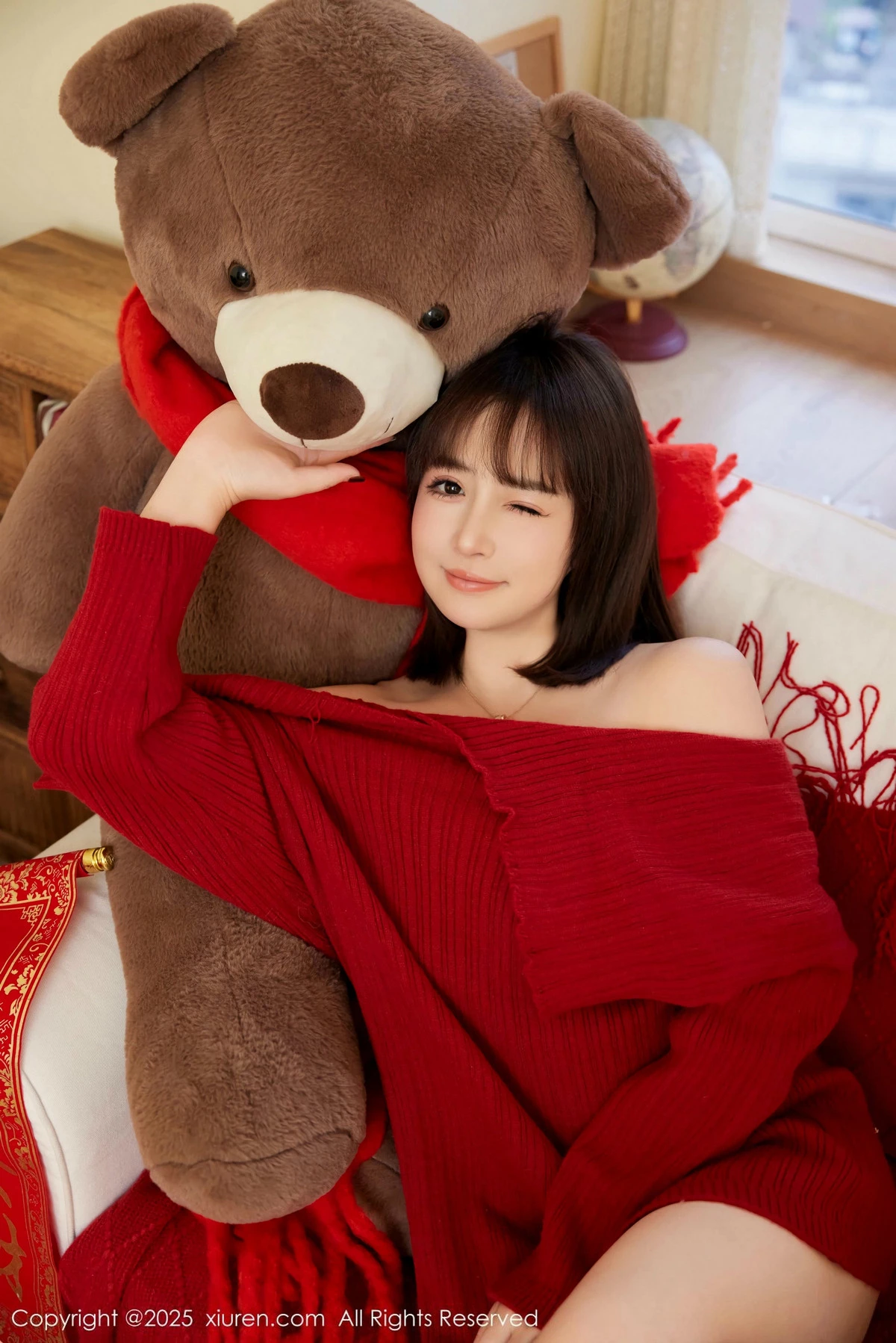 [[XiuRen秀人网]秀人网]No.9818_模特养乐多Doll新年主题性感喜庆红色内衣秀完美身材诱惑写真66P