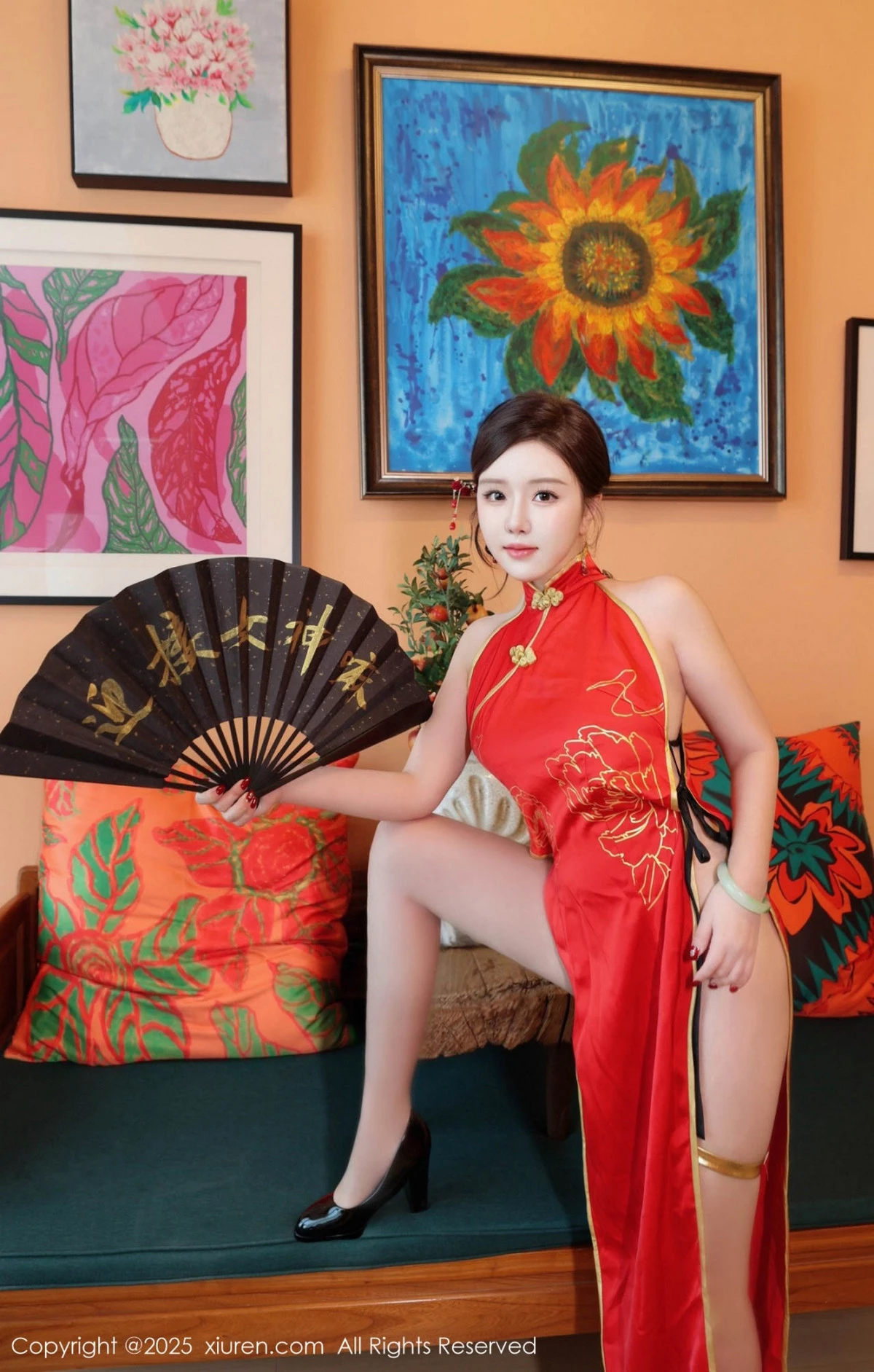 [[XiuRen秀人网]秀人网]No.9834_模特小薯条nienie性感红色旗袍配红丝吊袜秀曼妙身姿诱惑写真131P