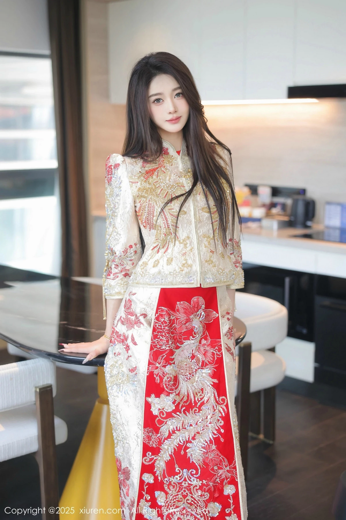 [[XiuRen秀人网]秀人网]No.9833_模特Candy糖糖性感喜庆服饰露红色情趣服饰秀丰腴身材诱惑写真88P