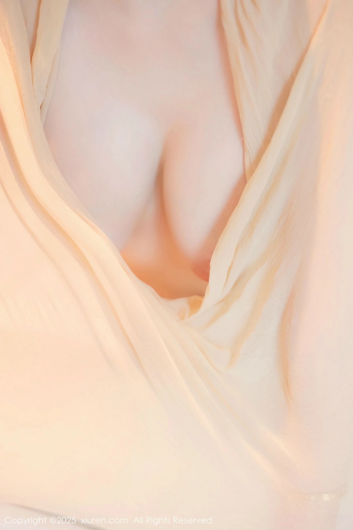 [[XiuRen秀人网]秀人网]No.9825_新人模特余安安性感超薄原色丝袜连体衣秀凹凸身材惹火诱惑写真83P