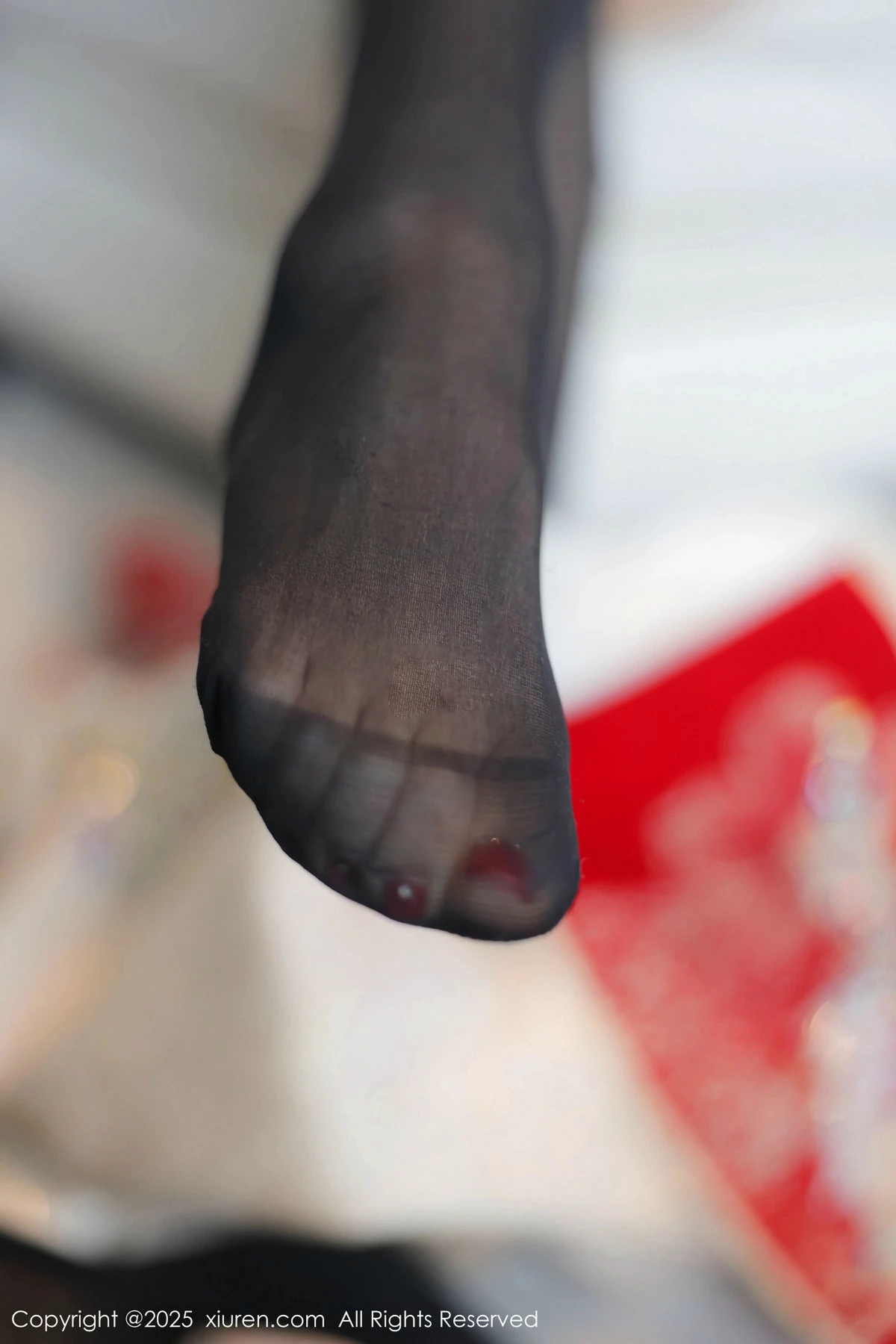 [[XiuRen秀人网]秀人网]No.9833_模特Candy糖糖性感喜庆服饰露红色情趣服饰秀丰腴身材诱惑写真88P