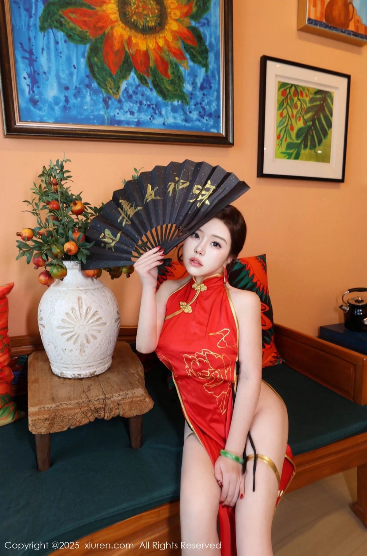 [[XiuRen秀人网]秀人网]No.9834_模特小薯条nienie性感红色旗袍配红丝吊袜秀曼妙身姿诱惑写真131P