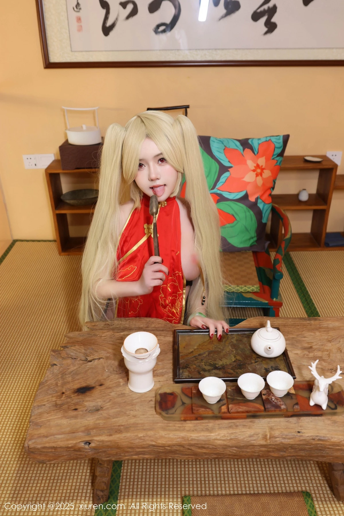 [[XiuRen秀人网]秀人网]No.9834_模特小薯条nienie性感红色旗袍配红丝吊袜秀曼妙身姿诱惑写真131P