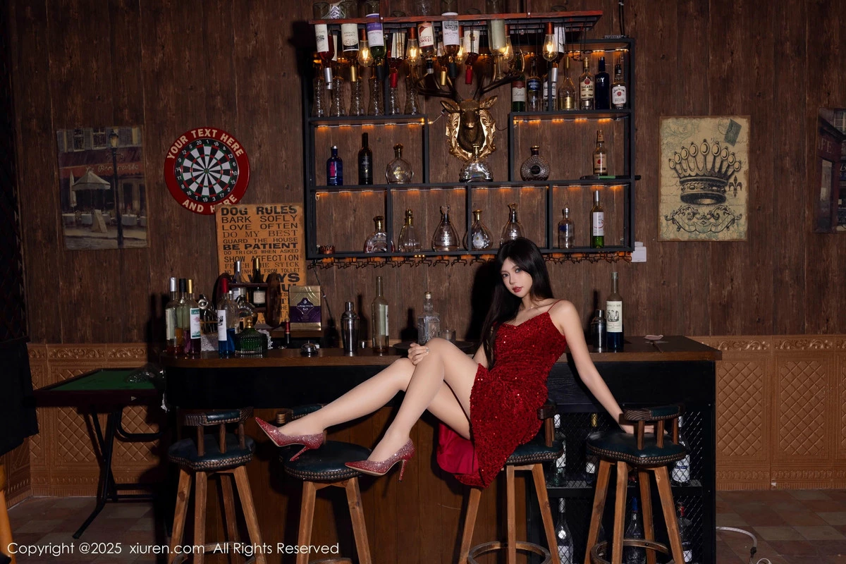 [[XiuRen秀人网]秀人网]No.9828_女神绮里嘉ula性感红色吊带短裙配超薄肉丝秀曼妙身姿诱惑写真82P