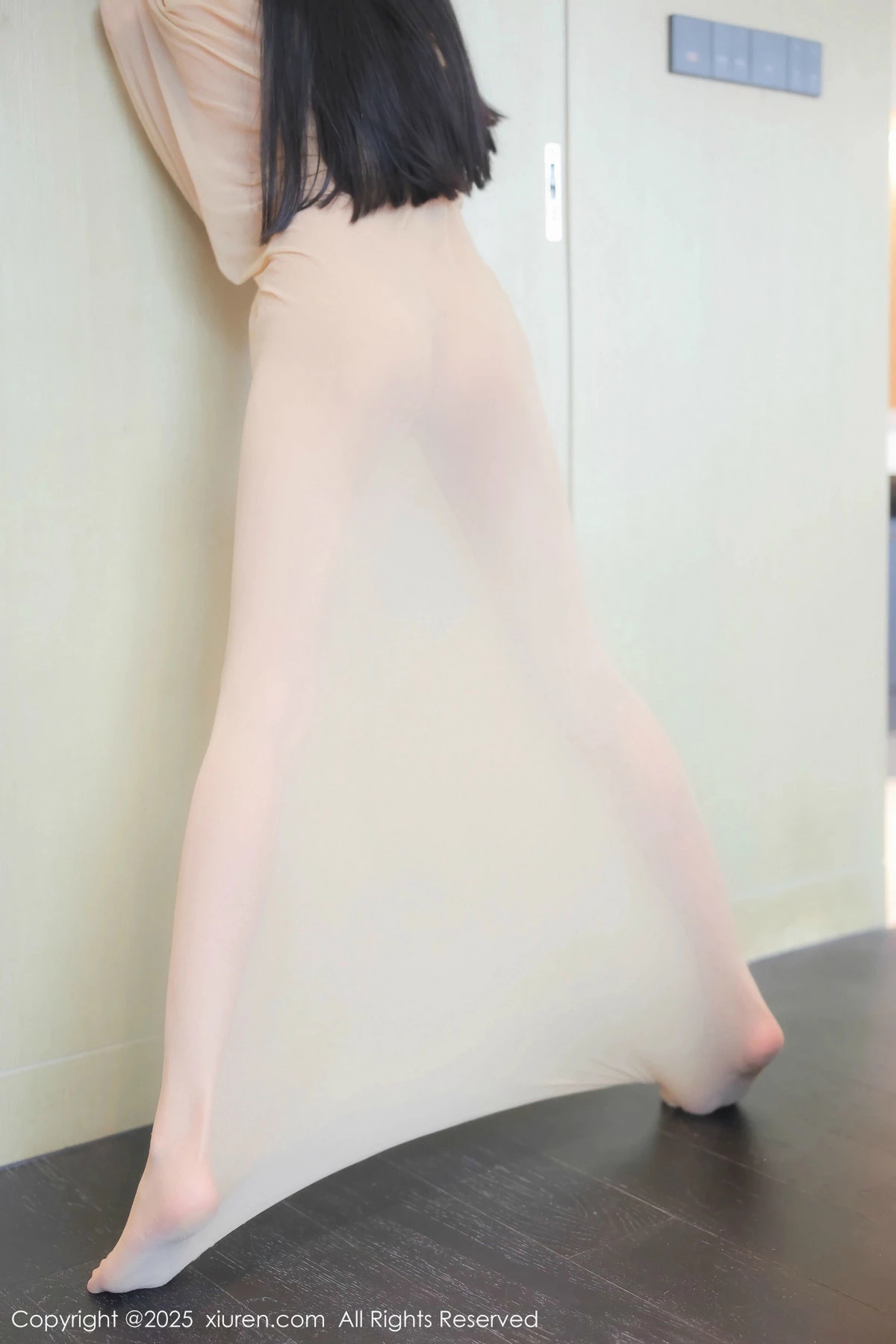 [[XiuRen秀人网]秀人网]No.9825_新人模特余安安性感超薄原色丝袜连体衣秀凹凸身材惹火诱惑写真83P