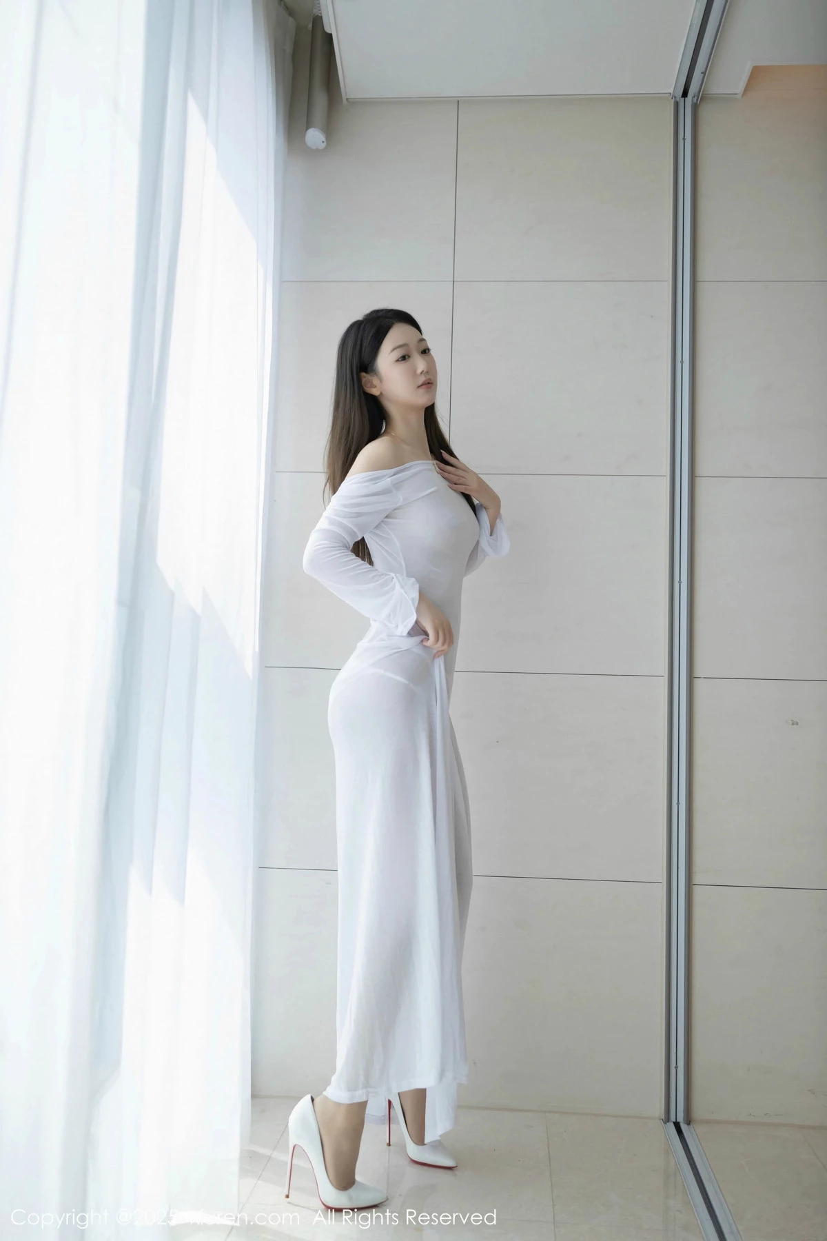 [[XiuRen秀人网]秀人网]No.9840_模特唐安琪性感白色连衣长裙配开档肉丝秀曼妙身姿撩人诱惑写真84P