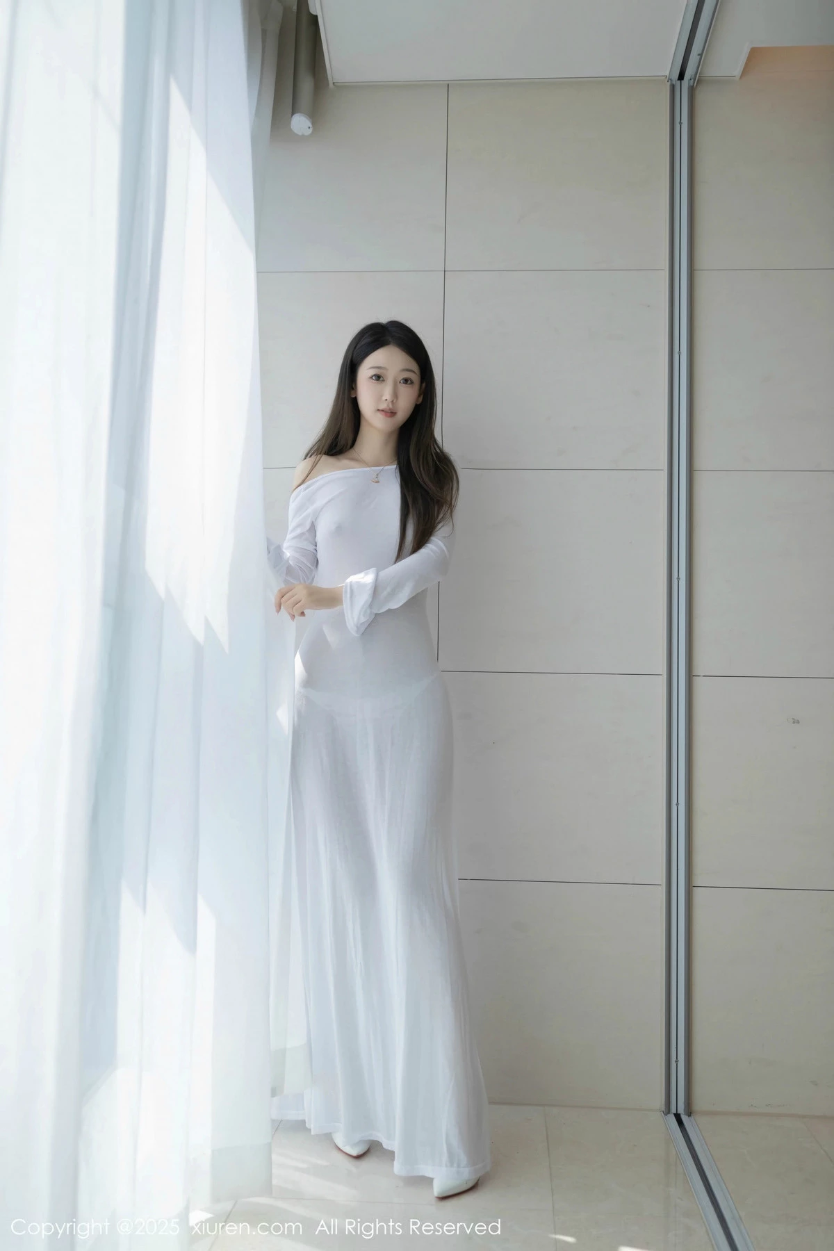 [[XiuRen秀人网]秀人网]No.9840_模特唐安琪性感白色连衣长裙配开档肉丝秀曼妙身姿撩人诱惑写真84P