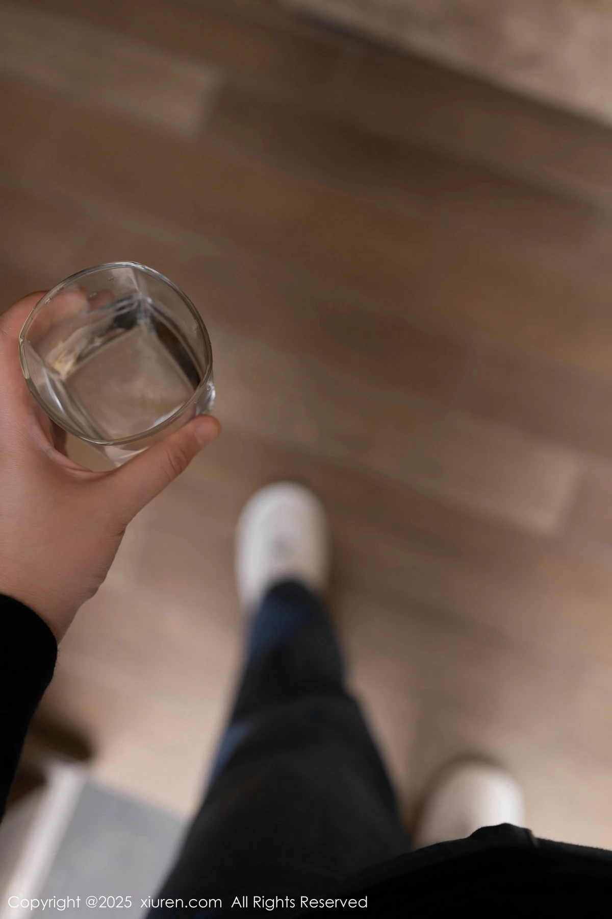 [[XiuRen秀人网]秀人网]No.9842_模特安然anran黑色蕾丝情趣服饰配超薄黑丝秀曼妙身姿诱惑写真82P