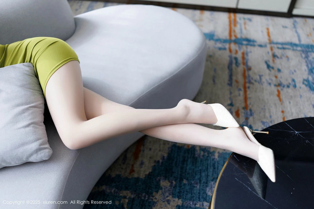 [[XiuRen秀人网]秀人网]No.9849_模特南乔性感浅绿连衣短裙露浅绿内衣配白丝袜秀白嫩肌肤诱惑写真91P