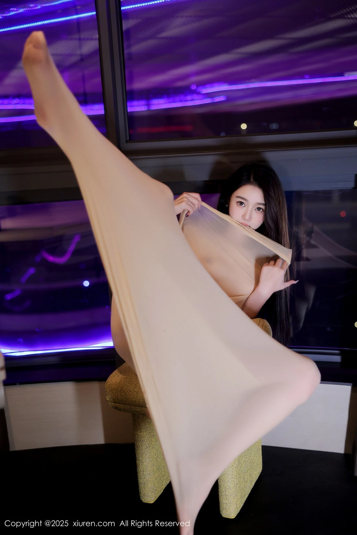 [[XiuRen秀人网]秀人网]No.9860_模特Candy糖糖私房性感肉色连体丝袜秀丰腴身姿撩人诱惑写真85P