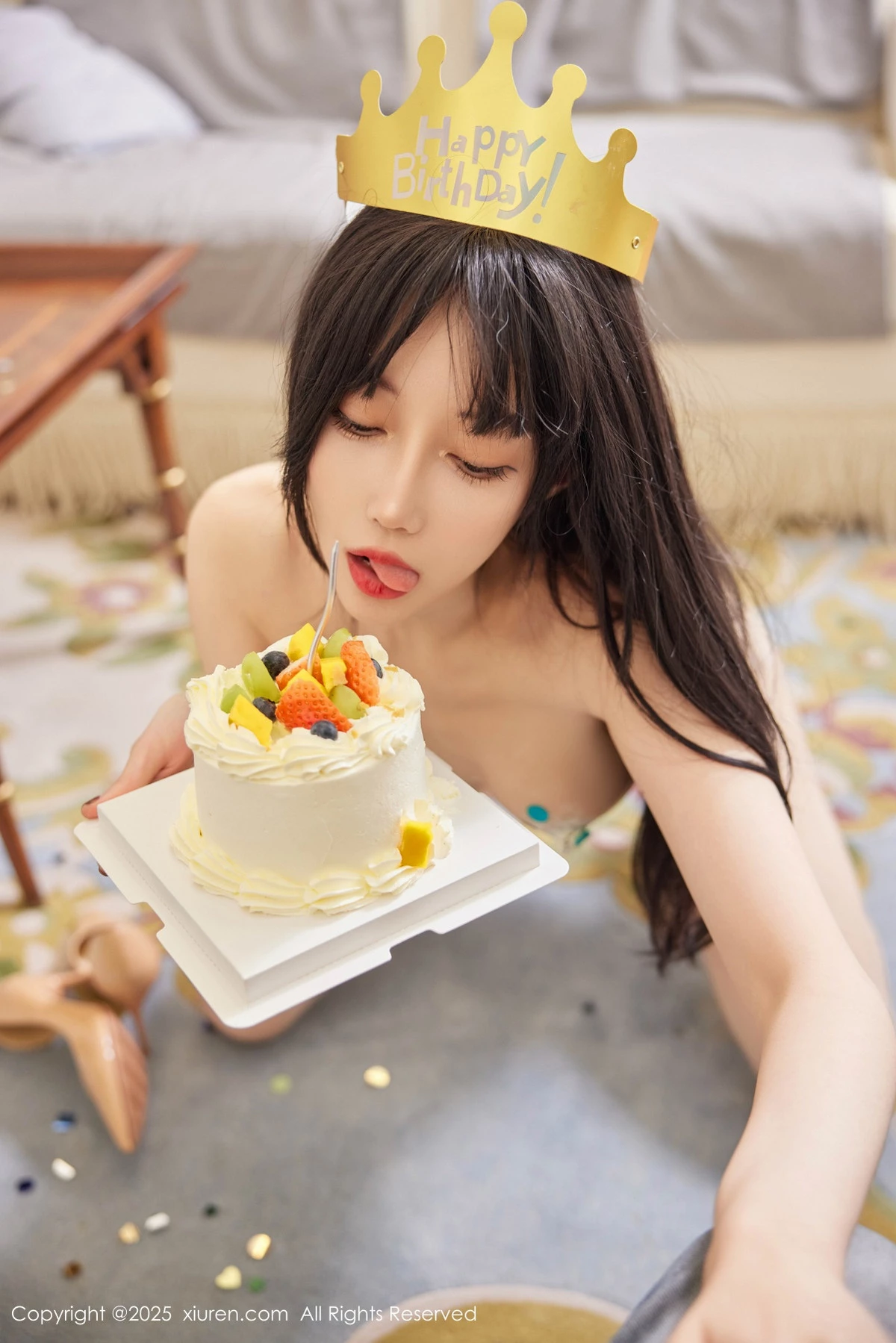 [[XiuRen秀人网]秀人网]No.9864_模特玥儿玥er性感蓝色连衣短裙配超薄肉丝秀曼妙身材诱惑写真82P