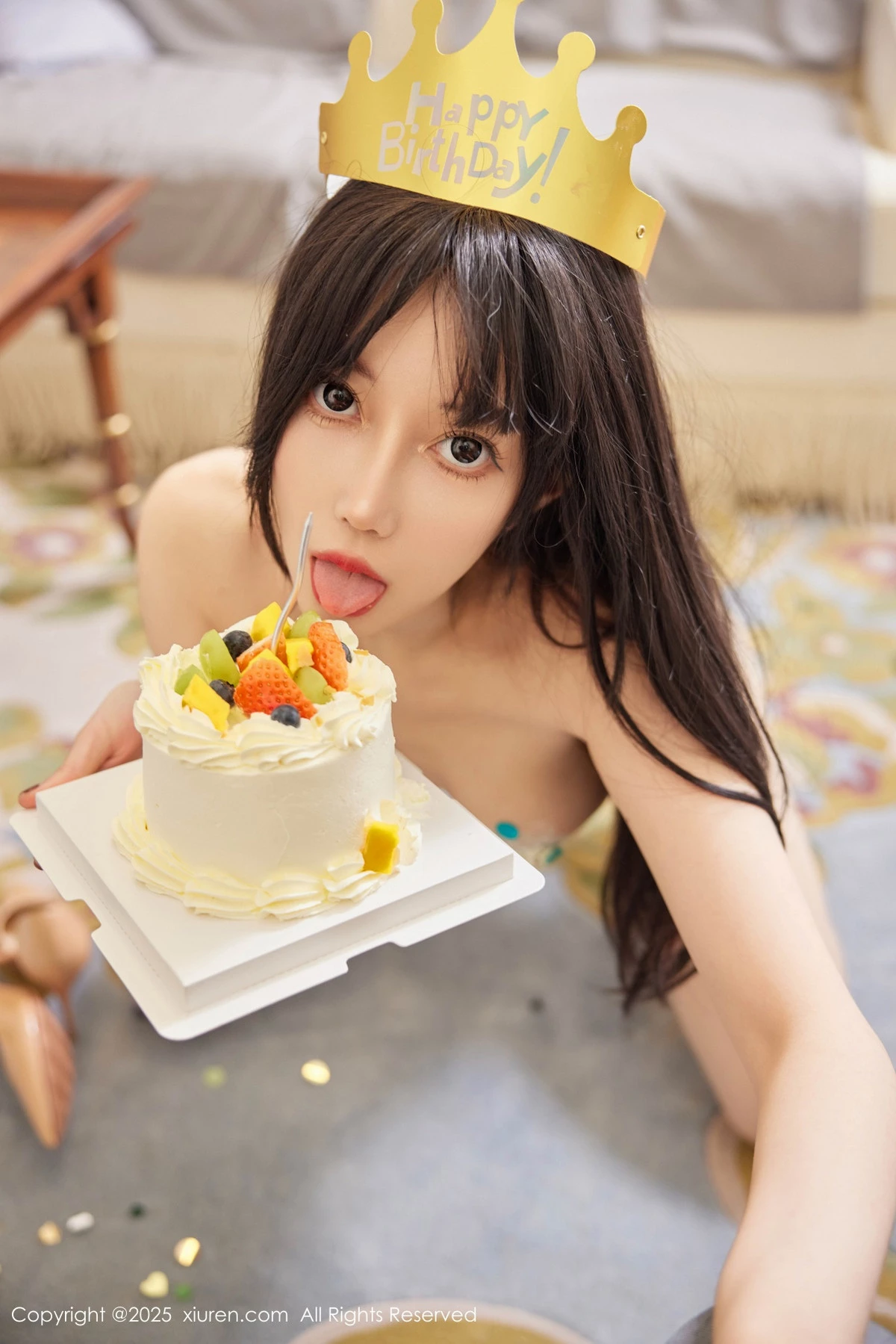 [[XiuRen秀人网]秀人网]No.9864_模特玥儿玥er性感蓝色连衣短裙配超薄肉丝秀曼妙身材诱惑写真82P