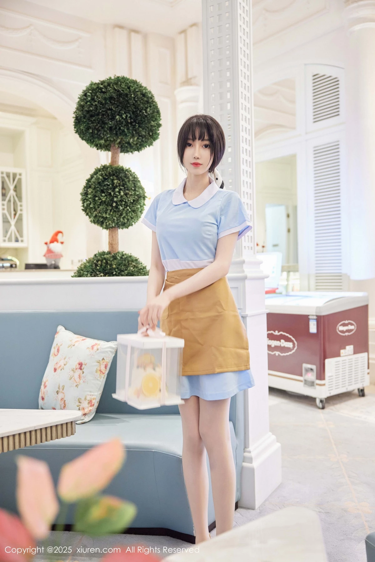 [[XiuRen秀人网]秀人网]No.9864_模特玥儿玥er性感蓝色连衣短裙配超薄肉丝秀曼妙身材诱惑写真82P