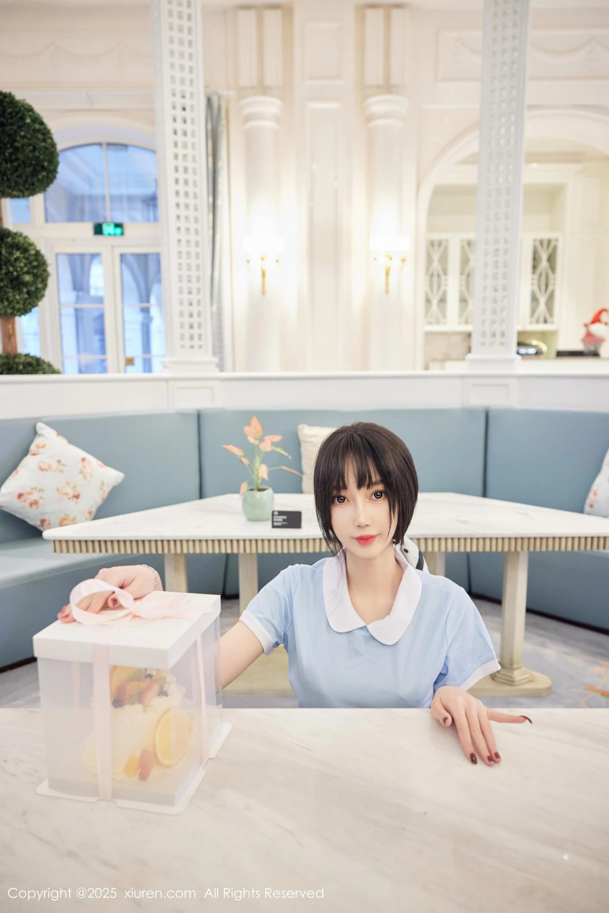 [[XiuRen秀人网]秀人网]No.9864_模特玥儿玥er性感蓝色连衣短裙配超薄肉丝秀曼妙身材诱惑写真82P