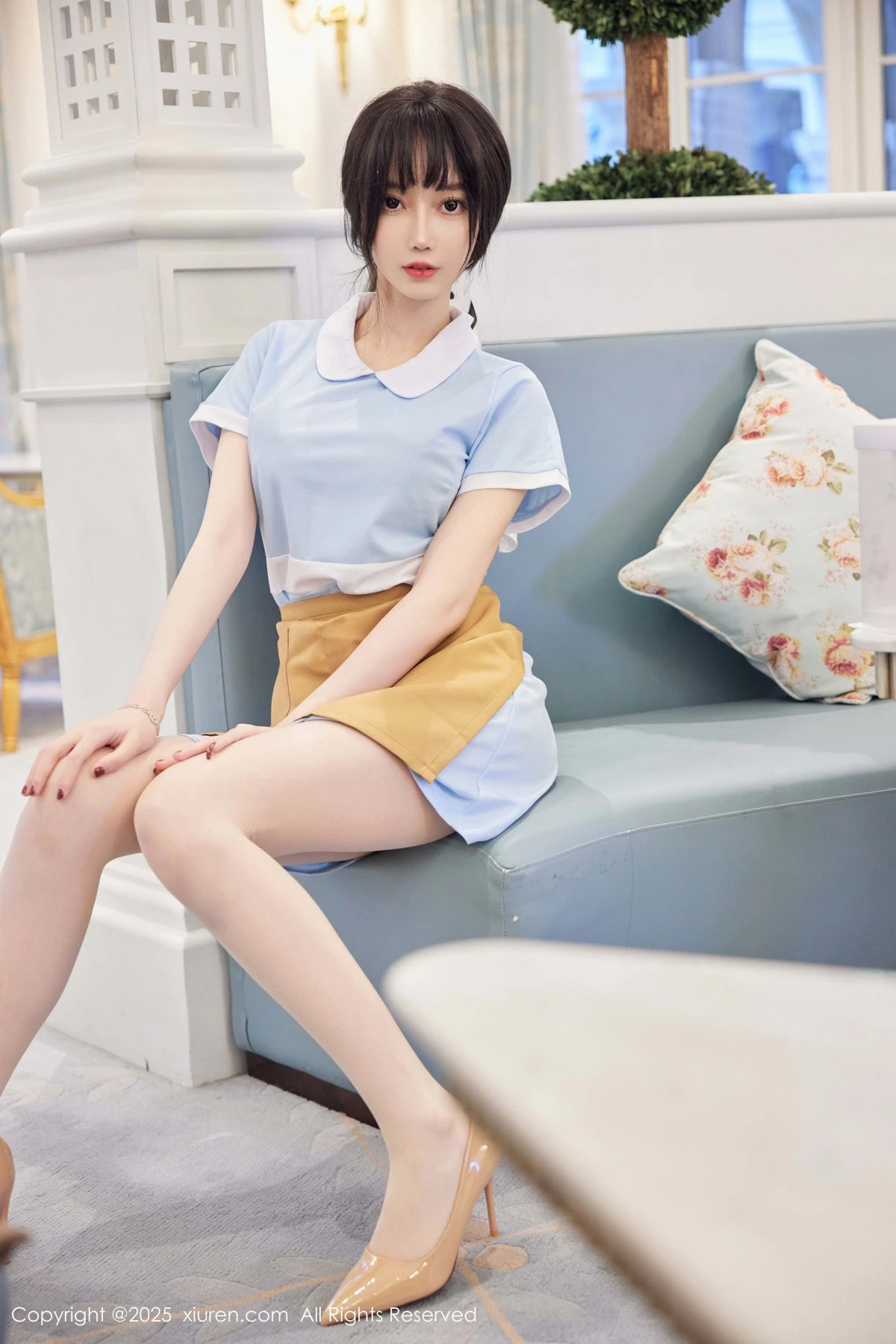 [[XiuRen秀人网]秀人网]No.9864_模特玥儿玥er性感蓝色连衣短裙配超薄肉丝秀曼妙身材诱惑写真82P