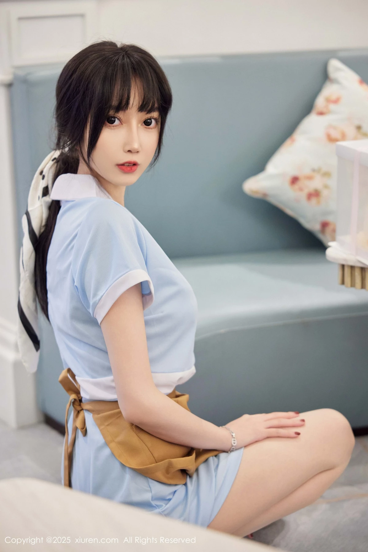 [[XiuRen秀人网]秀人网]No.9864_模特玥儿玥er性感蓝色连衣短裙配超薄肉丝秀曼妙身材诱惑写真82P