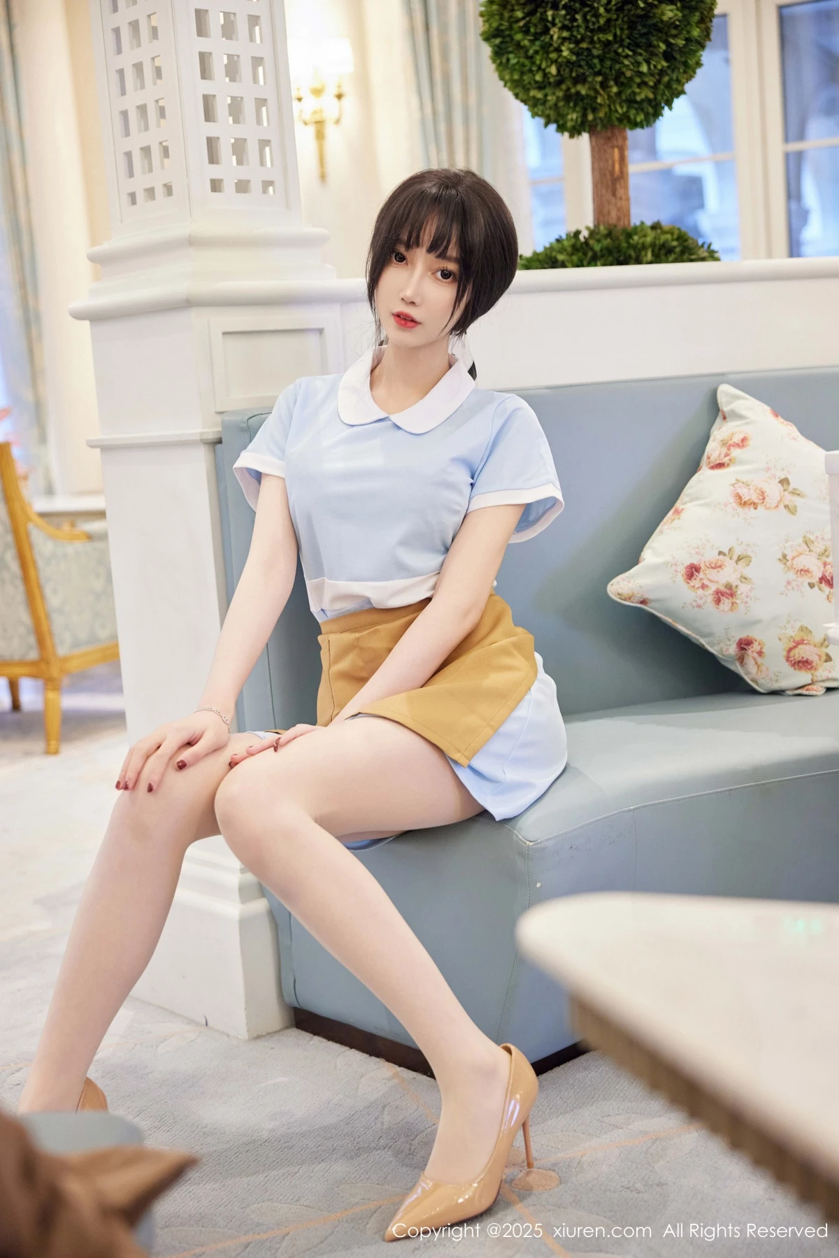 [[XiuRen秀人网]秀人网]No.9864_模特玥儿玥er性感蓝色连衣短裙配超薄肉丝秀曼妙身材诱惑写真82P