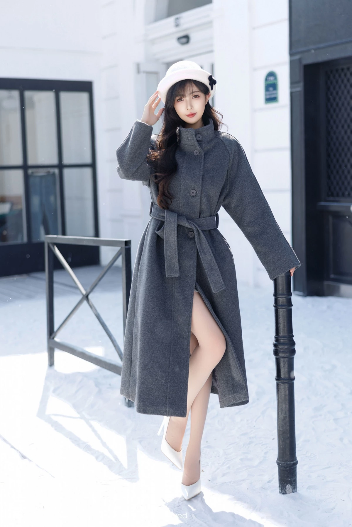 [[XiuRen秀人网]秀人网]No.9863_模特林星阑性感浅色连衣短裙+白色情趣内衣秀曼妙身姿诱惑写真83P