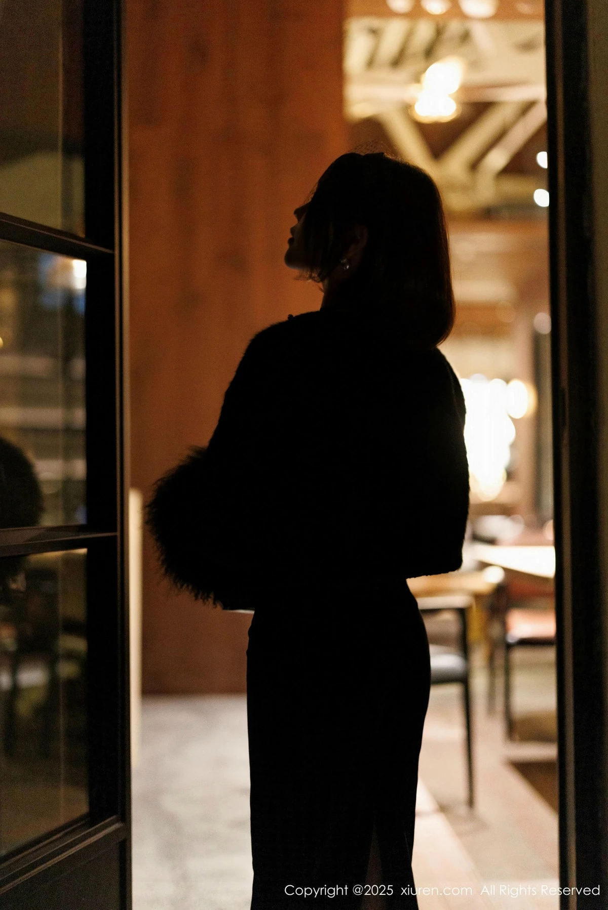 [[XiuRen秀人网]秀人网]No.9880_女神徐莉芝Booty性感黑色连衣裙+情趣内衣秀曼妙身姿诱惑写真85P