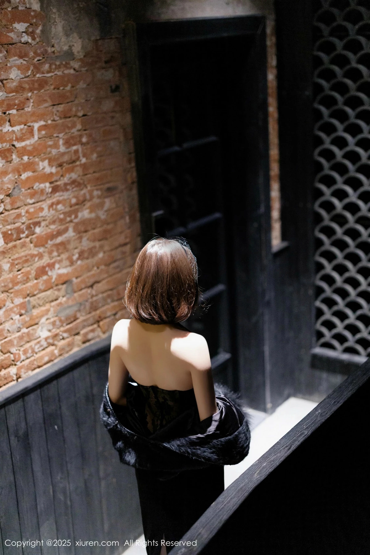 [[XiuRen秀人网]秀人网]No.9880_女神徐莉芝Booty性感黑色连衣裙+情趣内衣秀曼妙身姿诱惑写真85P