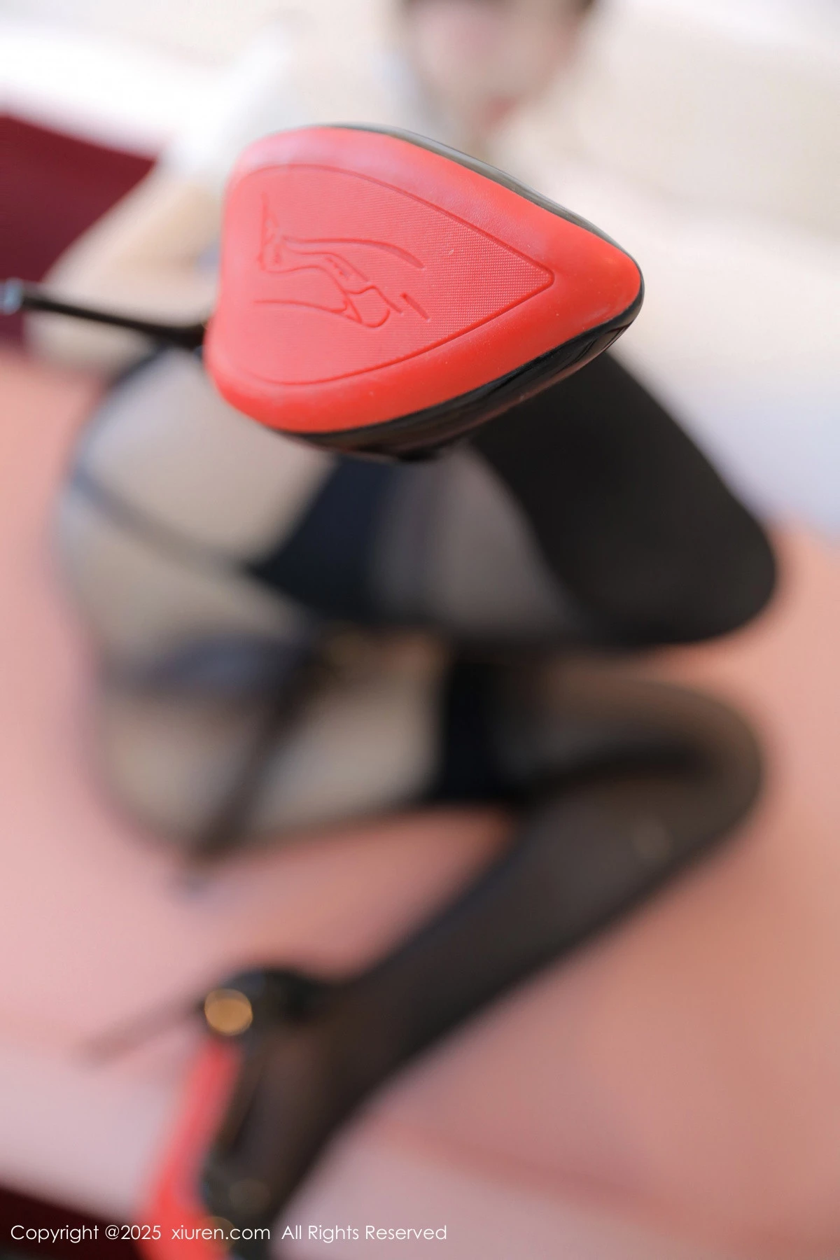 [[XiuRen秀人网]秀人网]No.9887_模特桃妖夭性感白色蕾丝内衣配白色丝袜秀曼妙身姿惹火诱惑写真97P