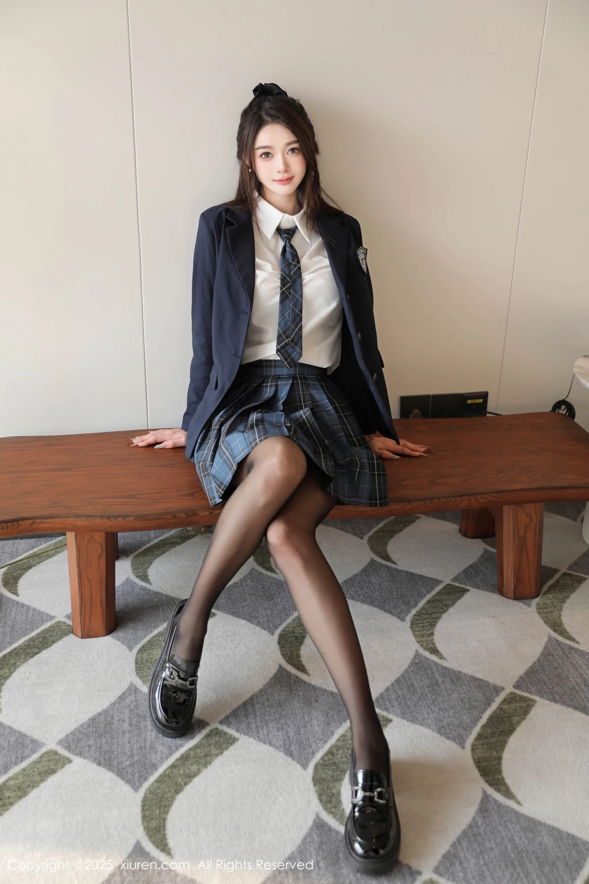 [[XiuRen秀人网]秀人网]No.9888_模特Candy糖糖性感JK制服配超薄黑丝秀丰腴身材完美诱惑写真87P