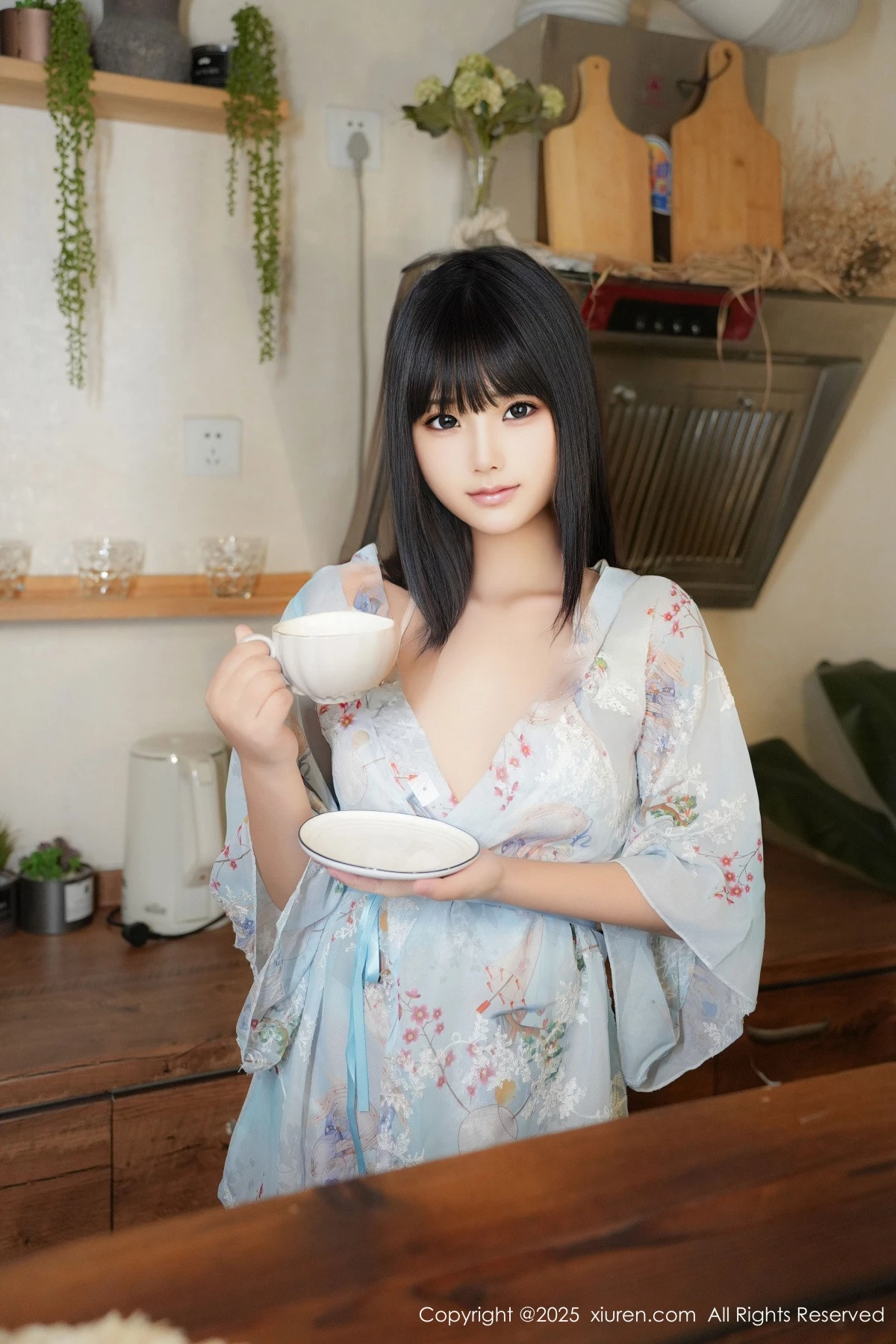 [[XiuRen秀人网]秀人网]No.9760_模特姚若兮vay性感浅绿碎花情趣裙配白丝裤袜秀曼妙身姿诱惑写真51P