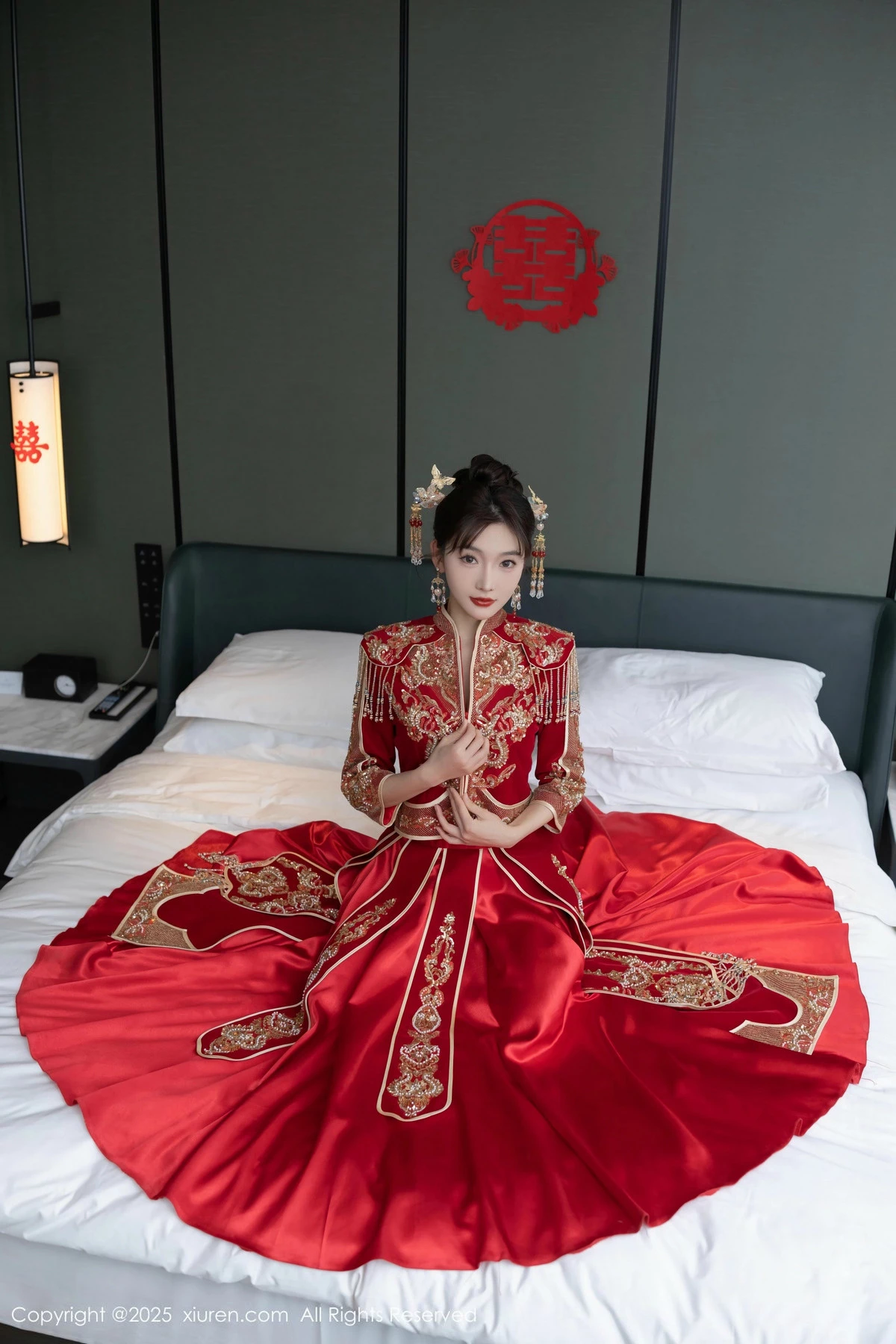 [[XiuRen秀人网]秀人网]No.9770_模特陆萱萱性感新娘装露红色内衣配超薄肉丝秀柔美身材诱惑写真82P