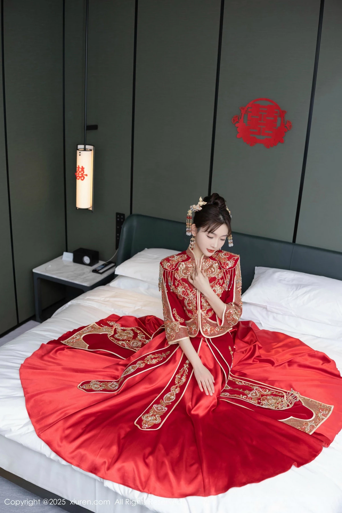 [[XiuRen秀人网]秀人网]No.9770_模特陆萱萱性感新娘装露红色内衣配超薄肉丝秀柔美身材诱惑写真82P