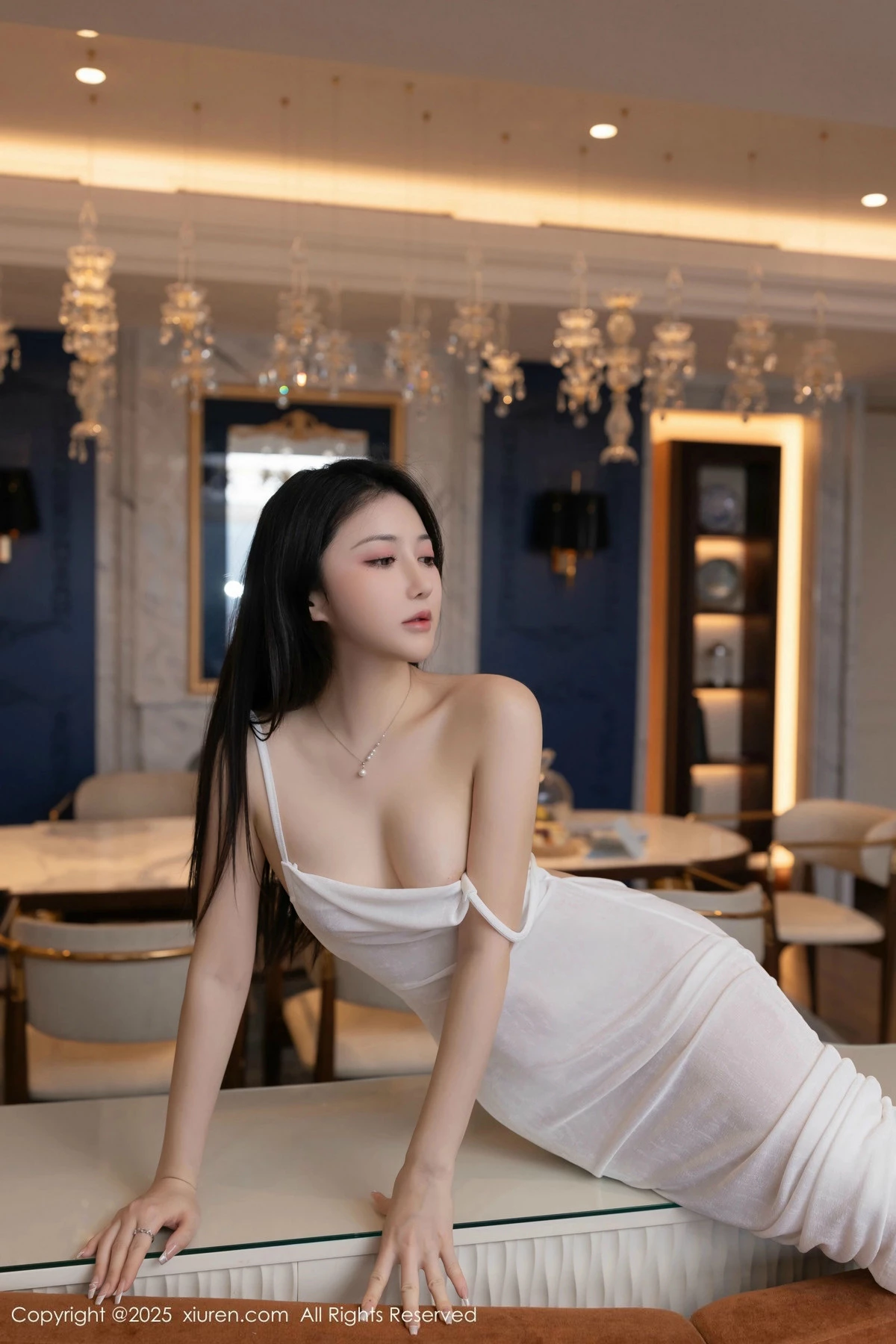 [[XiuRen秀人网]秀人网]No.9780_模特鱼子酱Fish私房性感白色透视连衣长裙秀惹火身材诱惑写真80P