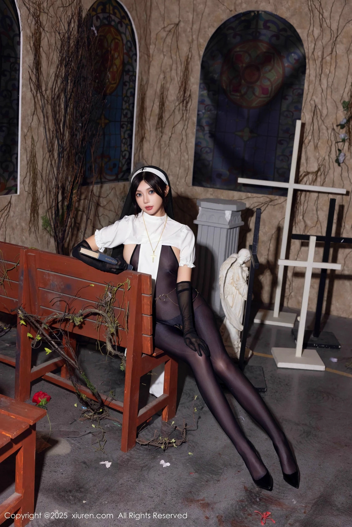 [[XiuRen秀人网]秀人网]No.9774_女神绮里嘉ula性感修女服饰配超薄连体黑丝秀完美身材诱惑写真79P