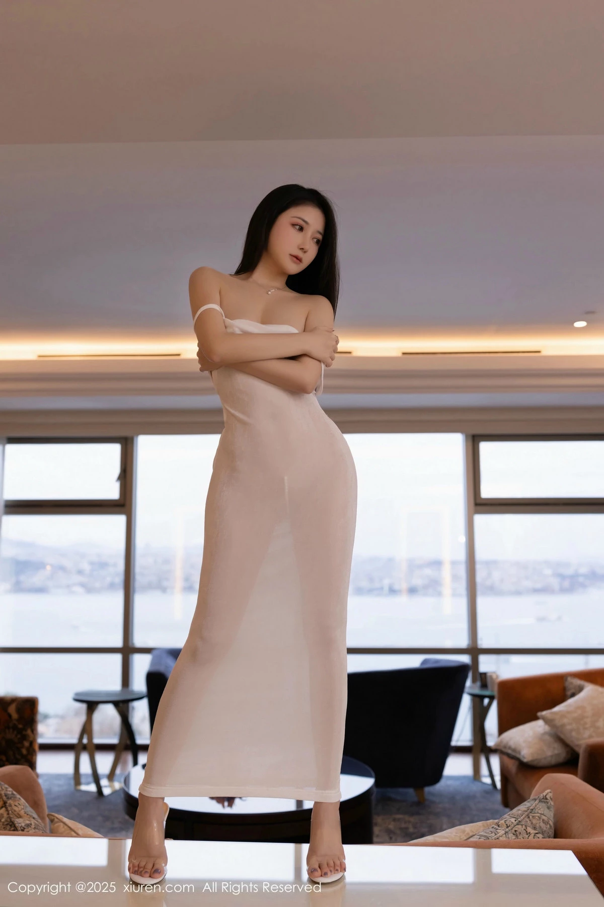 [[XiuRen秀人网]秀人网]No.9780_模特鱼子酱Fish私房性感白色透视连衣长裙秀惹火身材诱惑写真80P