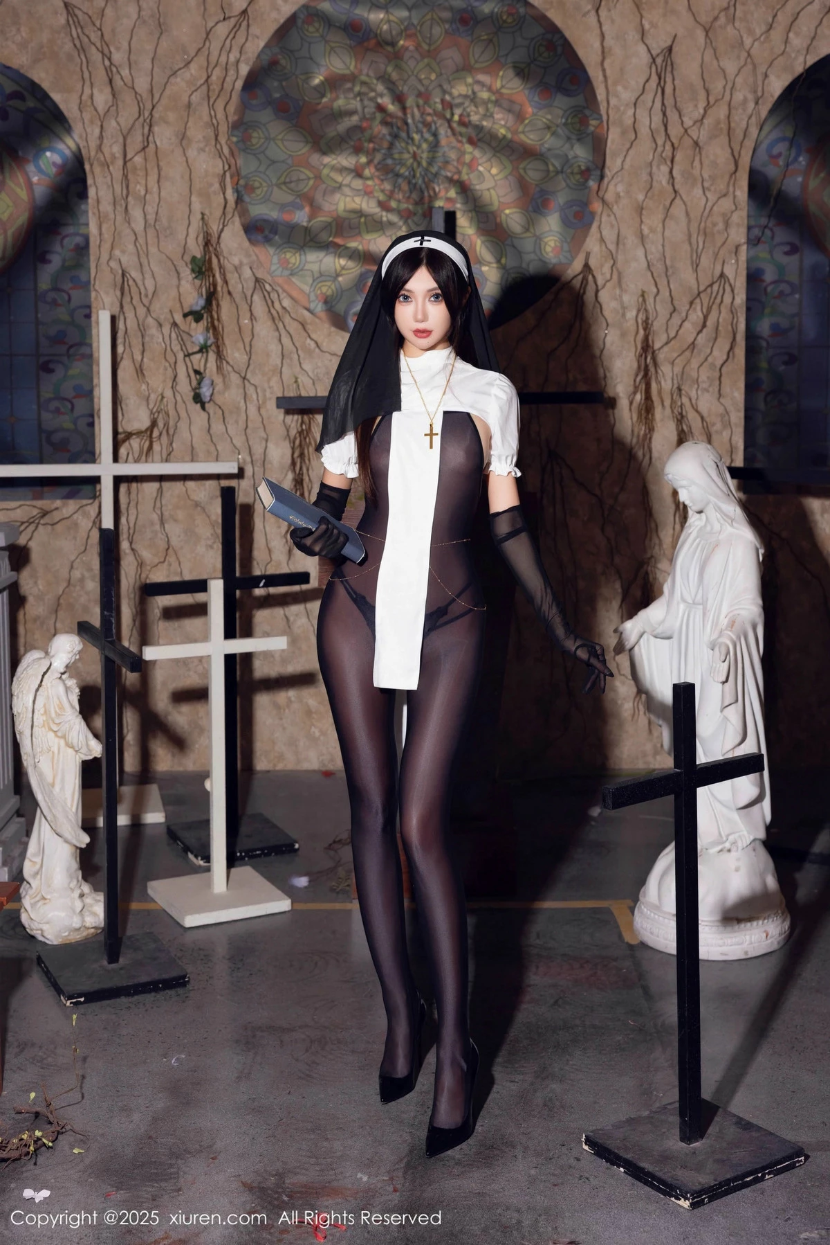 [[XiuRen秀人网]秀人网]No.9774_女神绮里嘉ula性感修女服饰配超薄连体黑丝秀完美身材诱惑写真79P