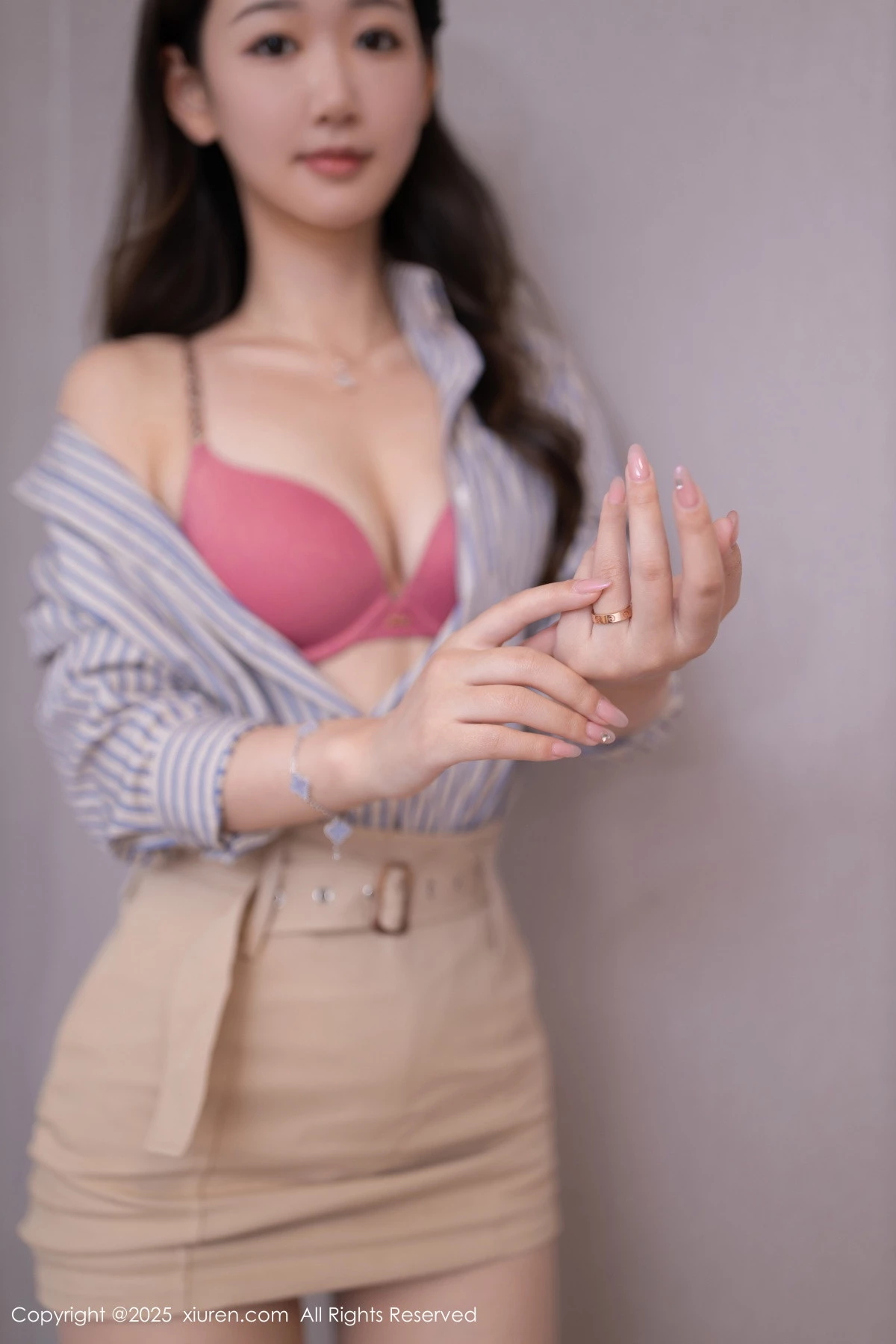 [[XiuRen秀人网]秀人网]No.9928_模特唐安琪剧情主题性感粉色内衣配超薄肉丝秀曼妙身姿诱惑写真80P