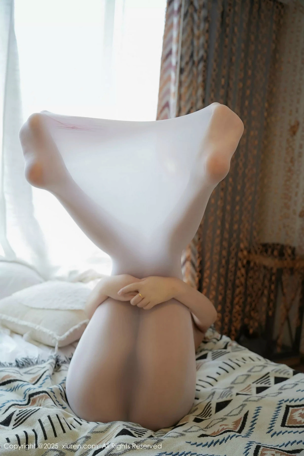 [[XiuRen秀人网]秀人网]No.9935_模特姚若兮vay私房性感粉色连体丝袜透视秀曼妙身姿诱惑写真63P