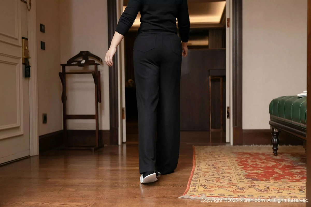 [[XiuRen秀人网]秀人网]No.9938_模特杏子Yada剧情主题性感女仆装配超薄黑丝秀曼妙身姿诱惑写真80P