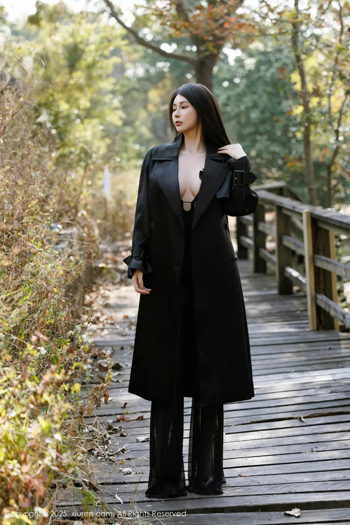 [[XiuRen秀人网]秀人网]No.9947_模特凯竹Quinn私房性感缕空情趣服饰配黑丝袜秀丰腴身材诱惑写真81P