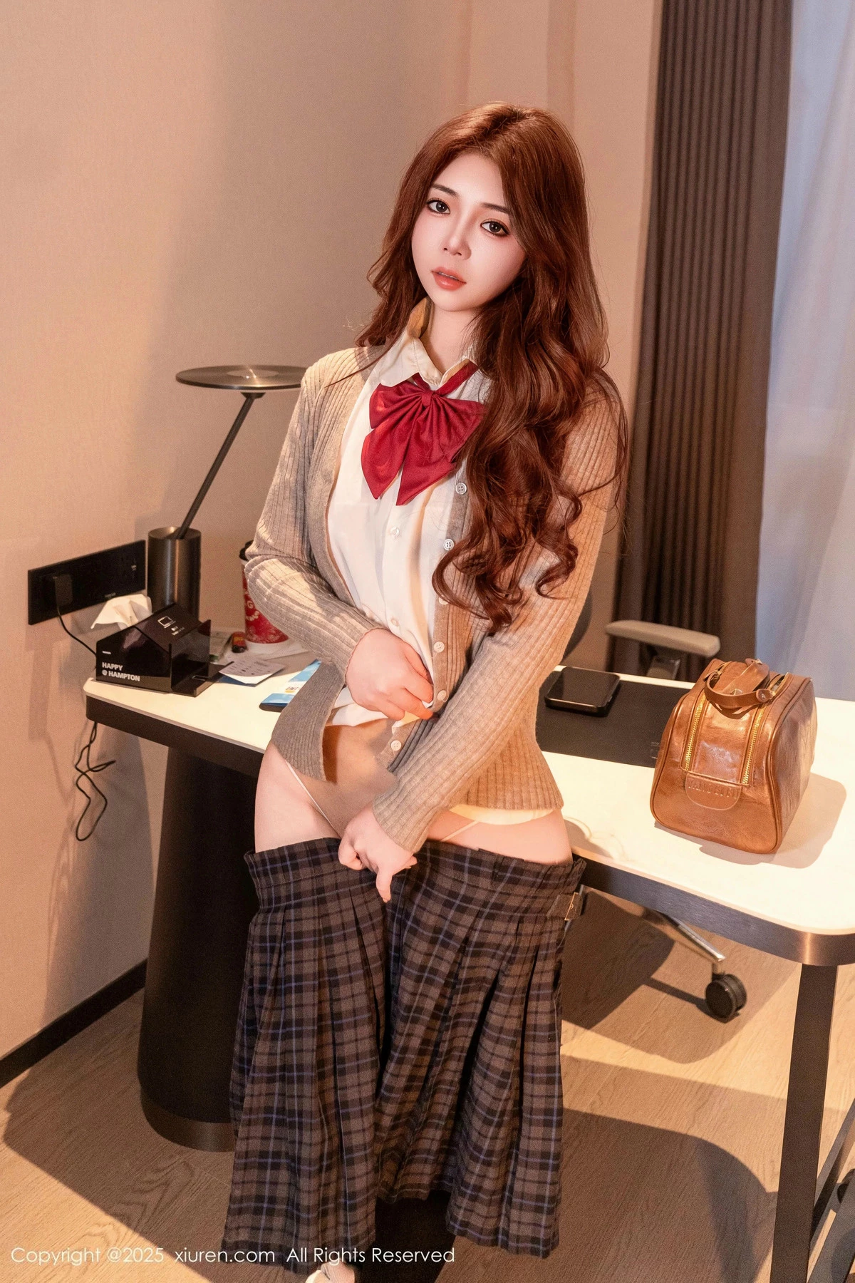 [[XiuRen秀人网]秀人网]No.9974_模特沐娜娜私房调教主题性感白色三点式内衣秀惹火身材诱惑写真103P