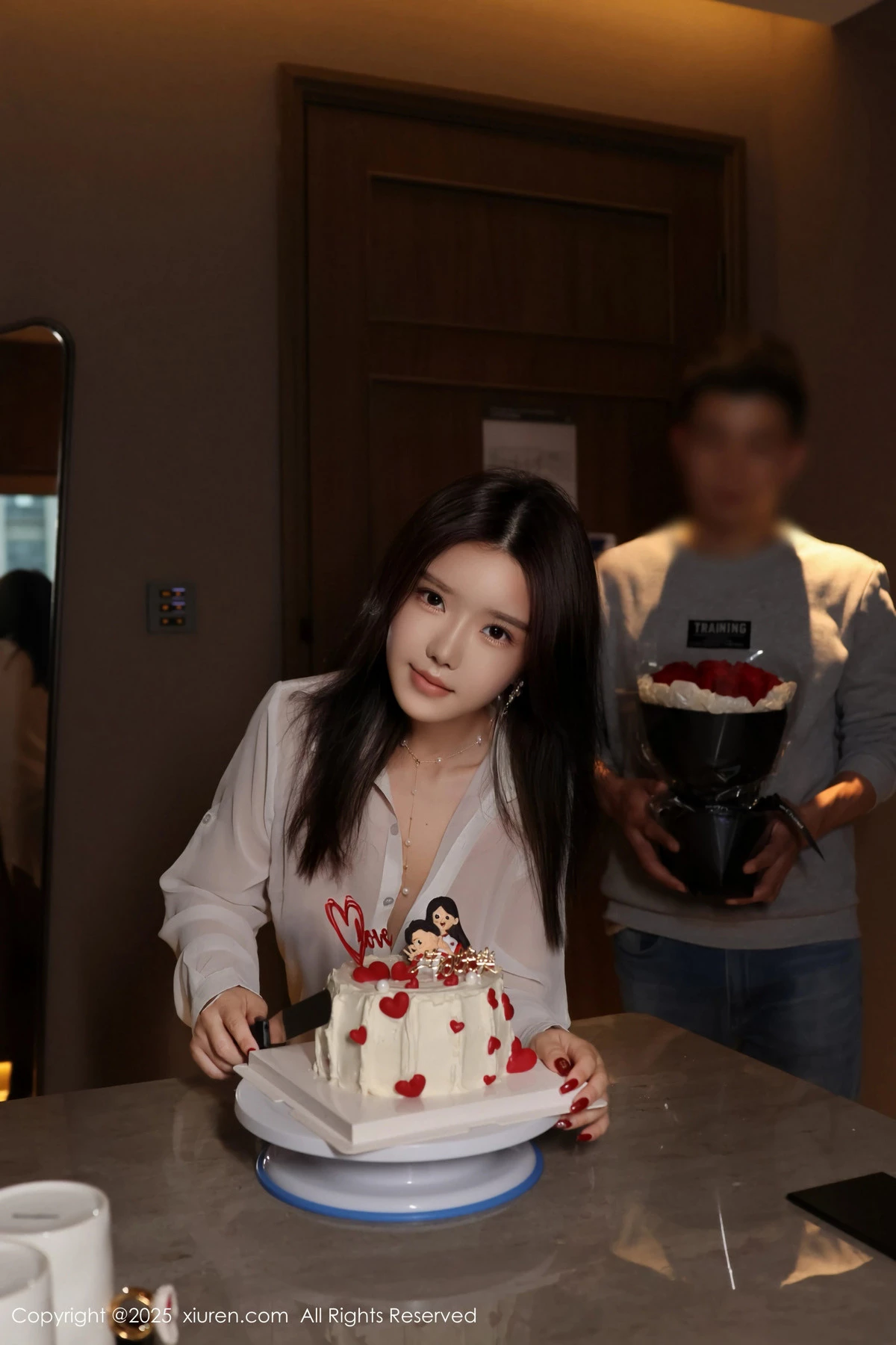 [[XiuRen秀人网]秀人网]No.9983_模特小薯条nienie纪念日主题性感白衬衫配超薄黑丝秀美腿诱惑写真106P