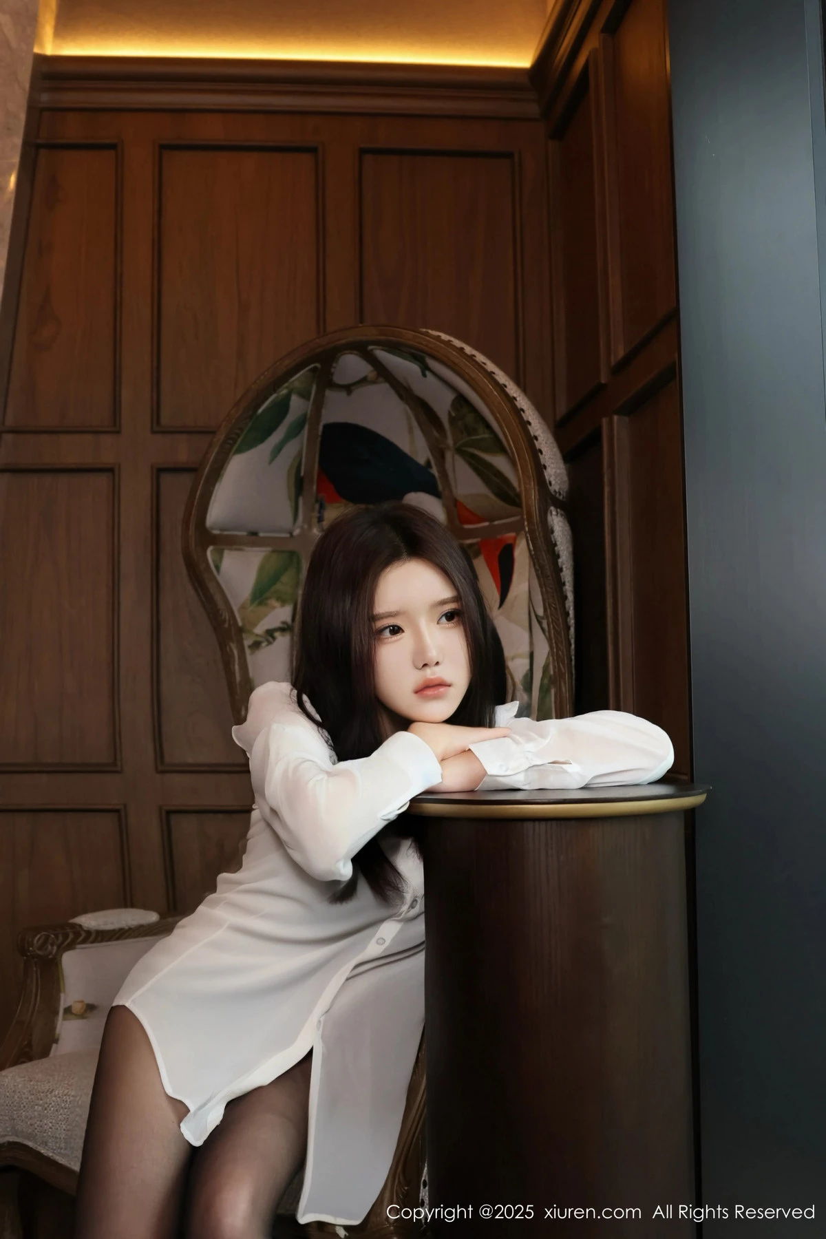 [[XiuRen秀人网]秀人网]No.9983_模特小薯条nienie纪念日主题性感白衬衫配超薄黑丝秀美腿诱惑写真106P