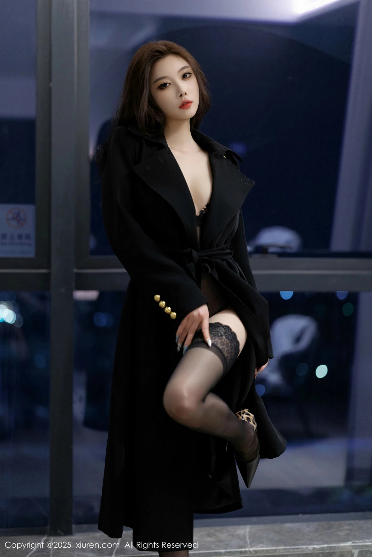 [[XiuRen秀人网]秀人网]No.9984_女神杨晨晨Yome性感黑色情趣内衣配黑丝袜秀丰腴身材诱惑写真90P