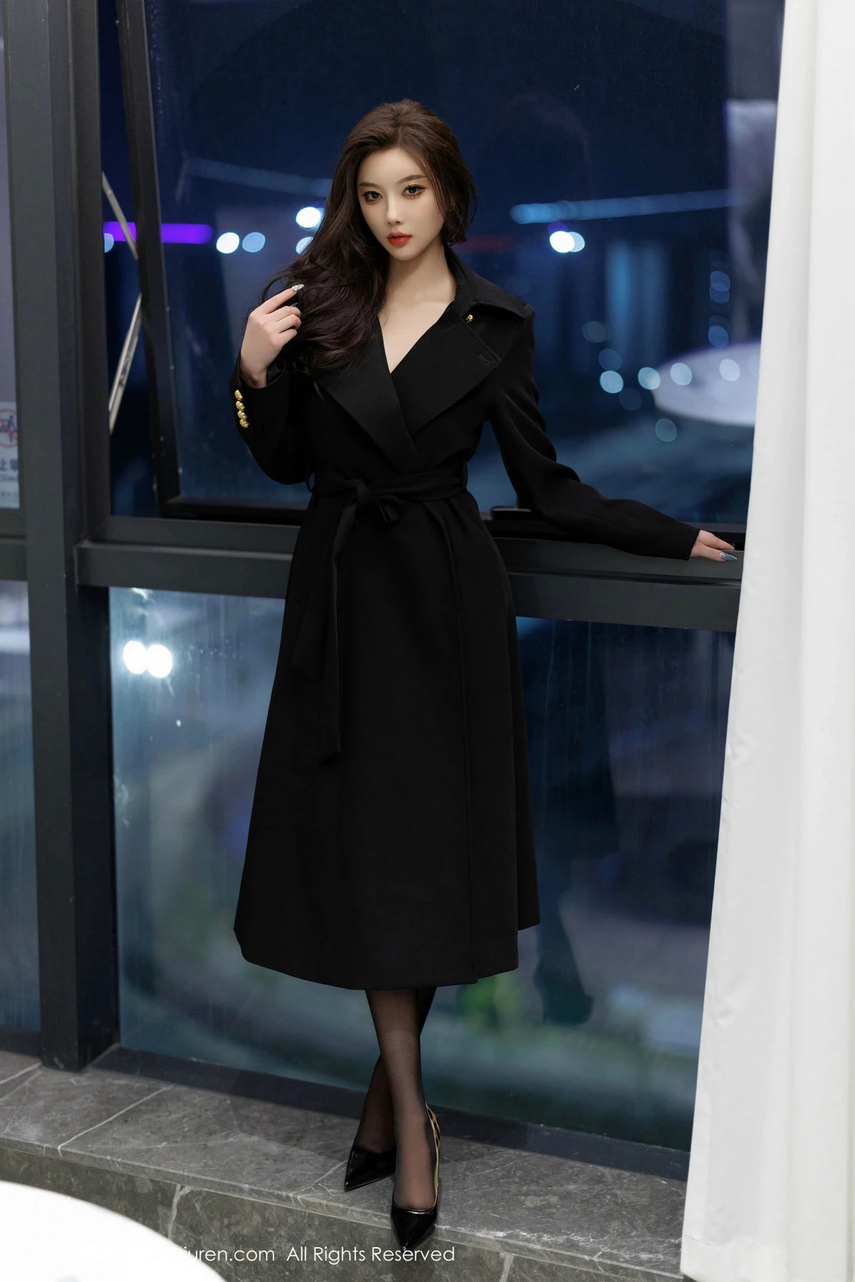 [[XiuRen秀人网]秀人网]No.9984_女神杨晨晨Yome性感黑色情趣内衣配黑丝袜秀丰腴身材诱惑写真90P