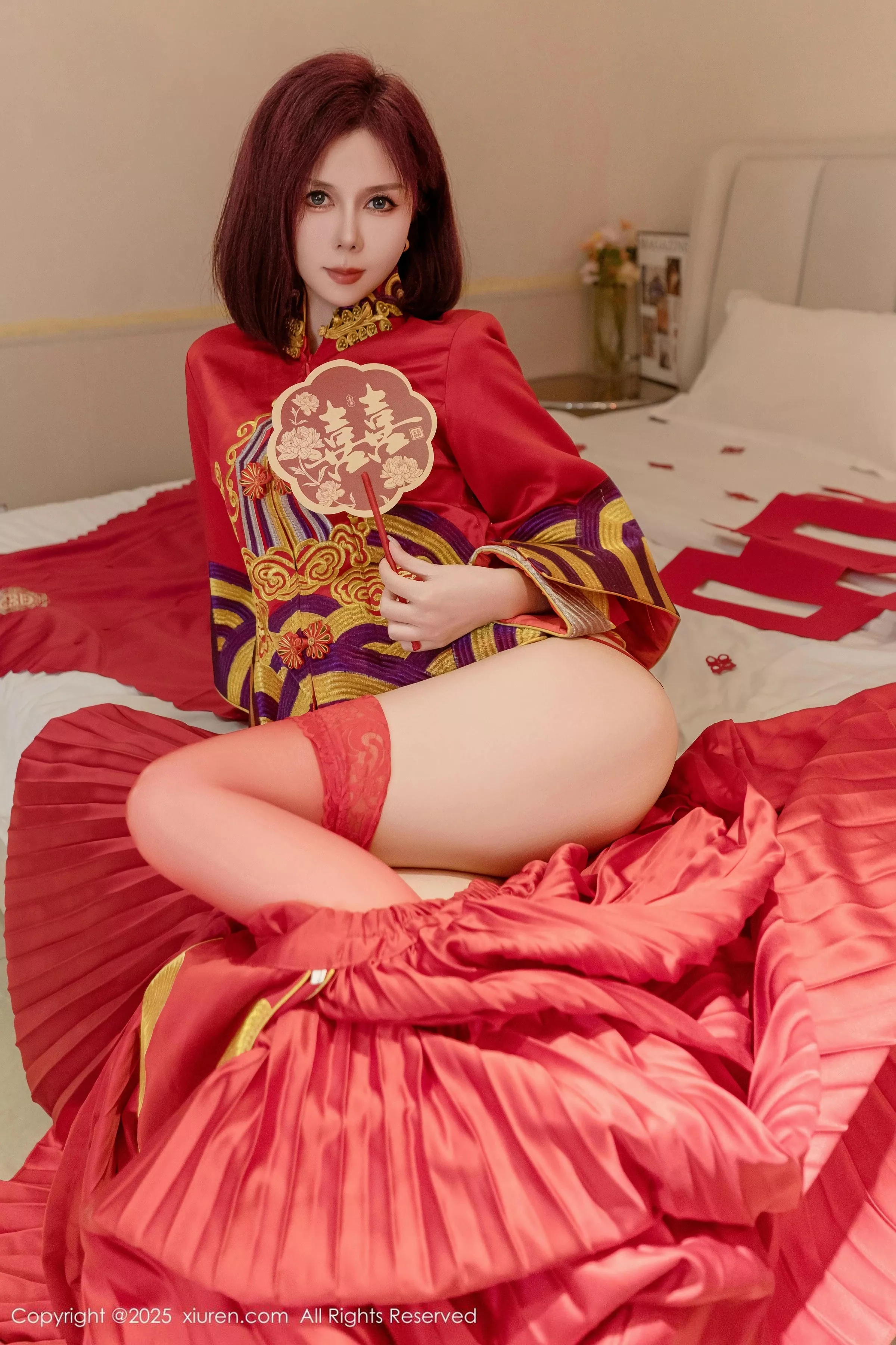 [[XiuRen秀人网]秀人网]No.9995_模特白芷yy新婚主题性感红色蕾丝内衣配红丝袜秀曼妙身姿诱惑写真90P